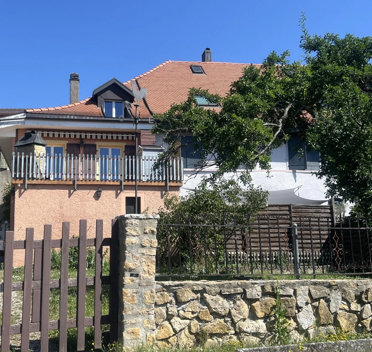 Ein Haus mit Charakter und Aussicht: ein Projekt, das realisiert werden kann
