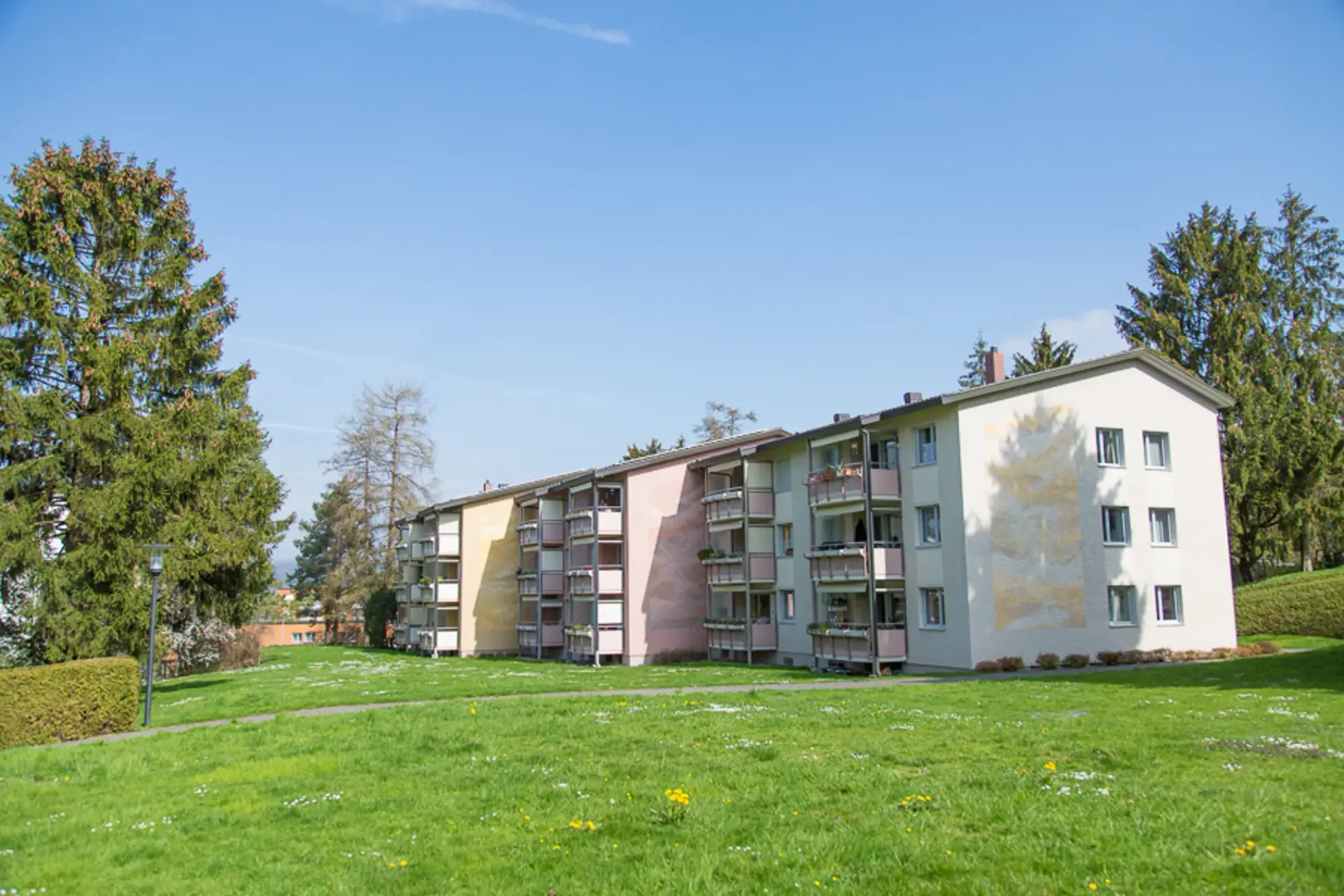 Posizione tranquilla e centrale a Urdorf