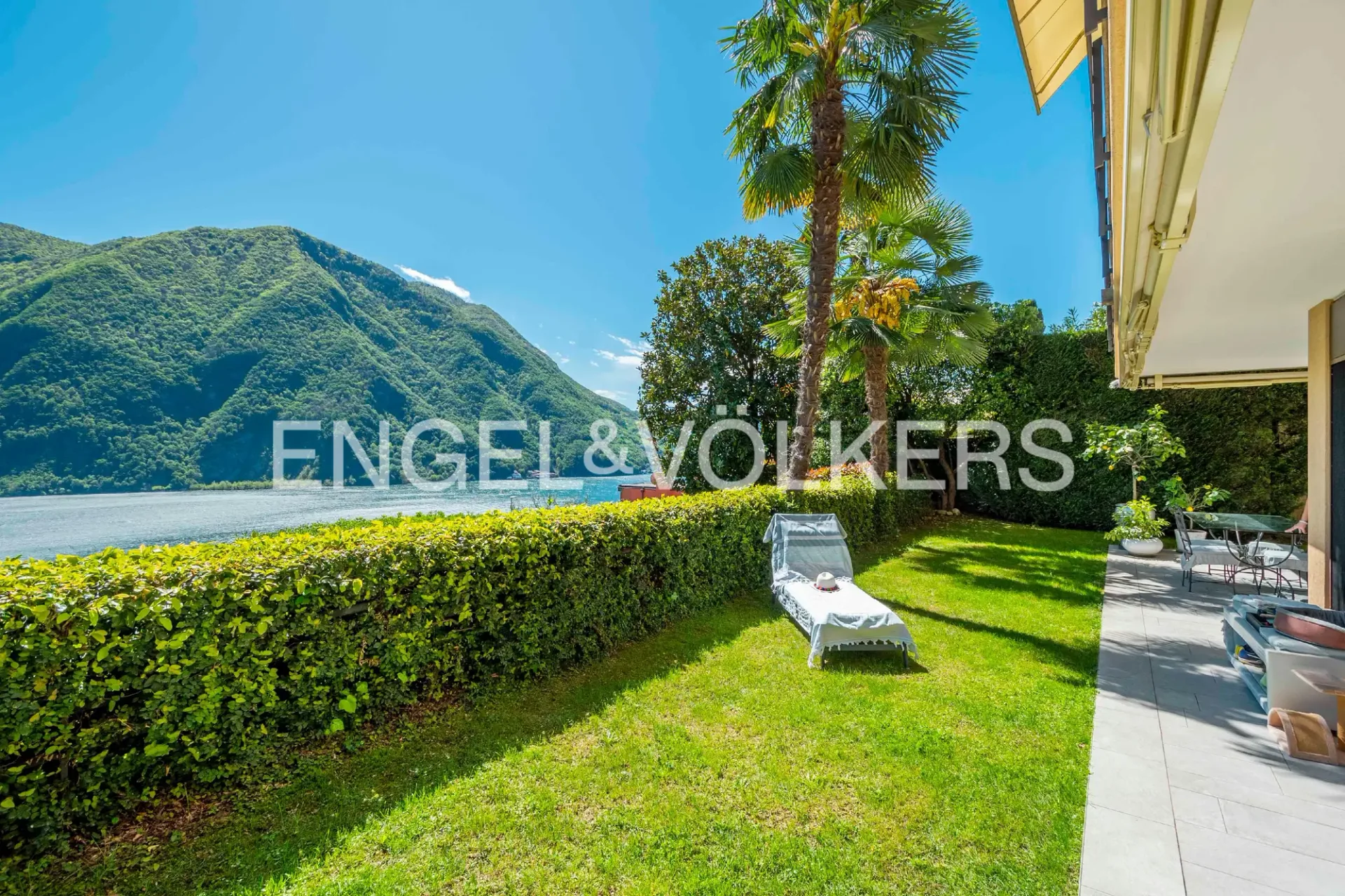 Schönes Apartment mit Garten und Seeblick