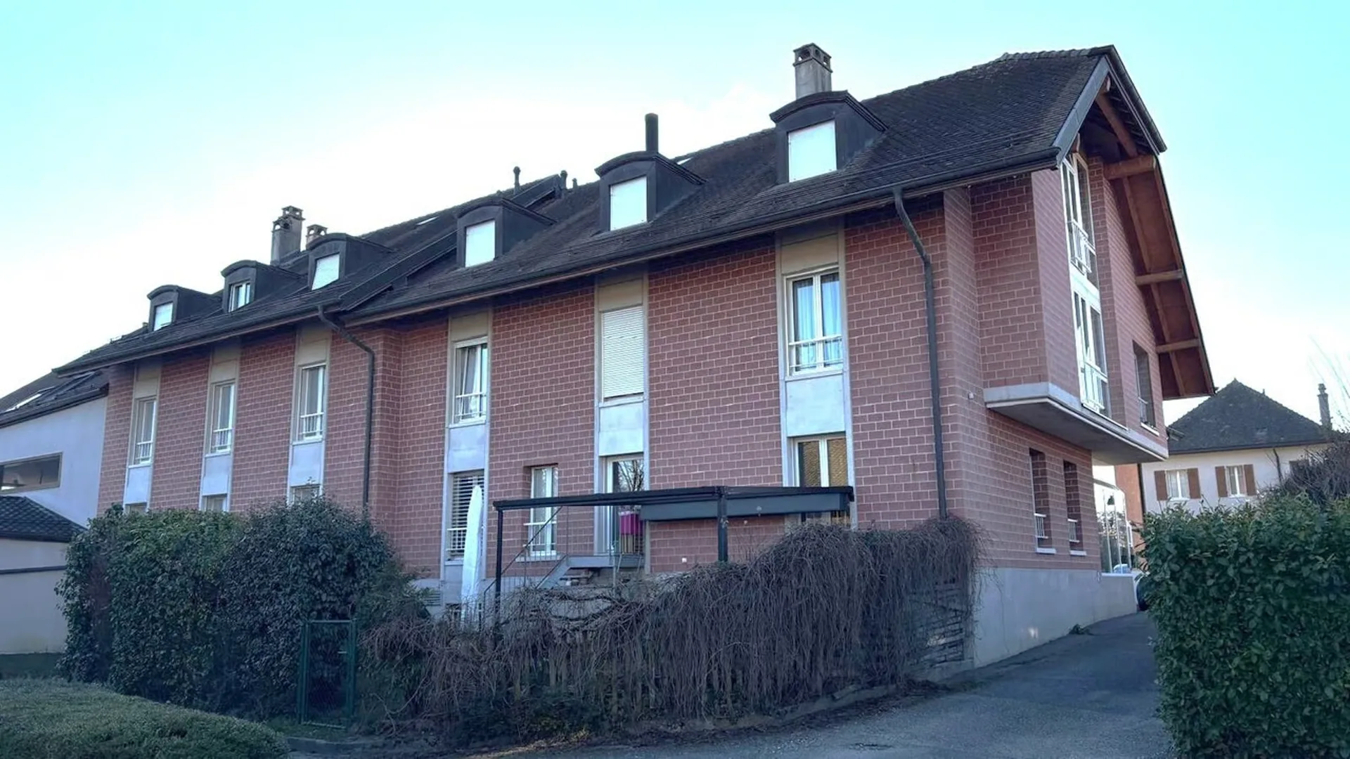 Immeuble locatif  9 logements et parking