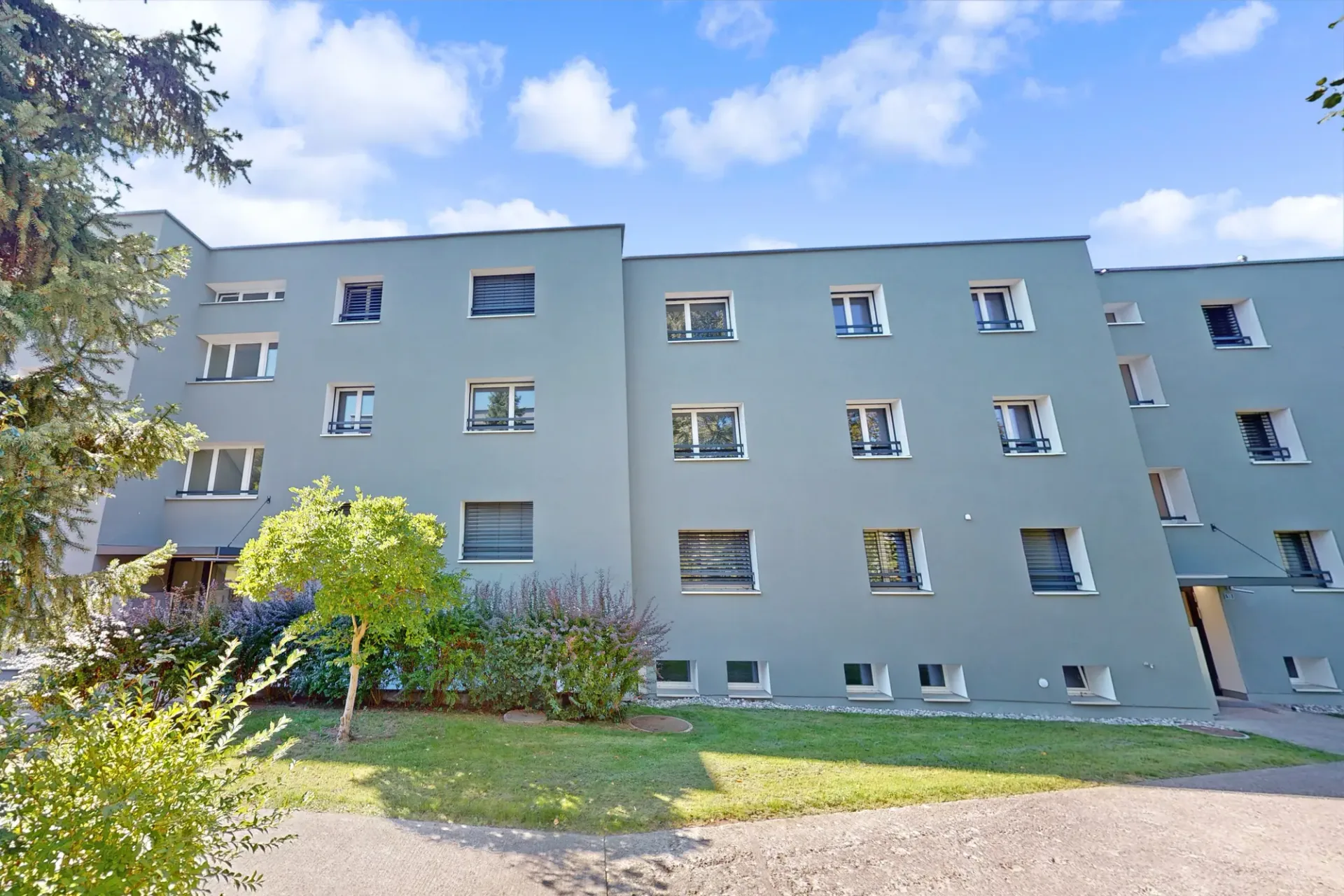 Helle, grosszügige Wohnung mit Gartensitzplatz - befristet - 30.06.2027