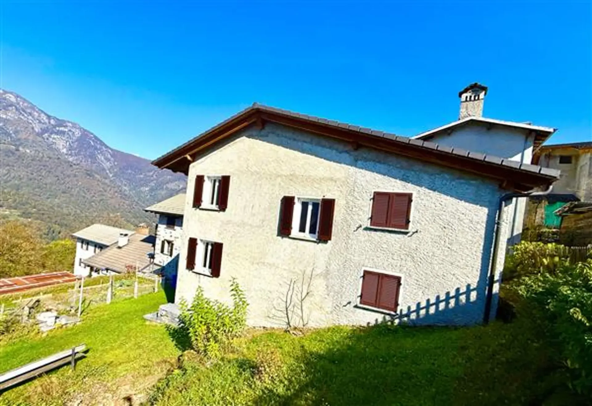 Centovalli-Palagnedra-Crupp: Haus mit 8 Zimmern