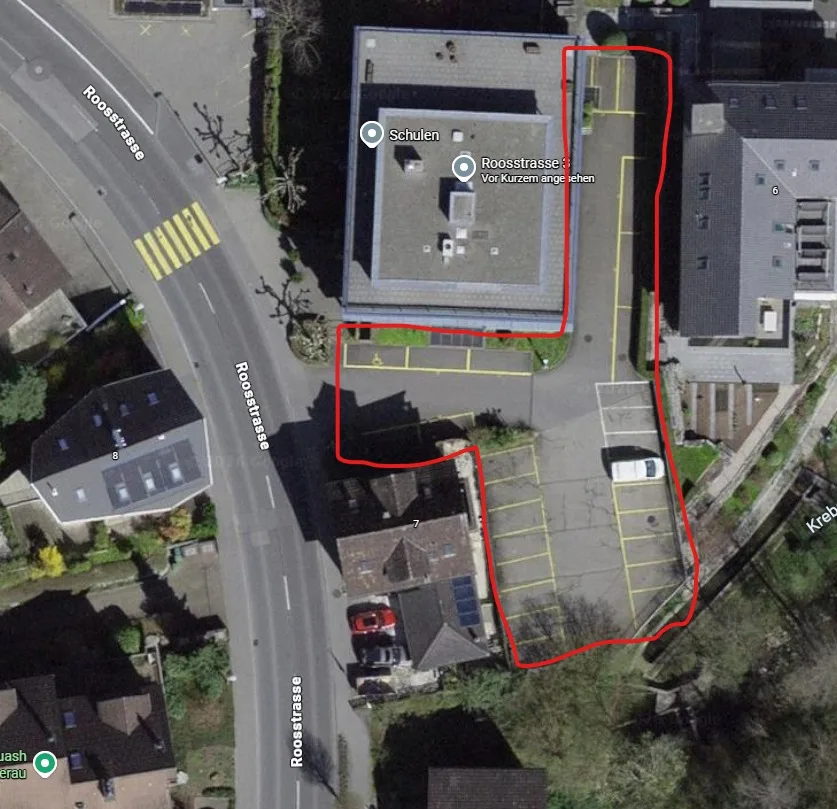 Various parking spaces / area in the heart of Wollerau SZ
