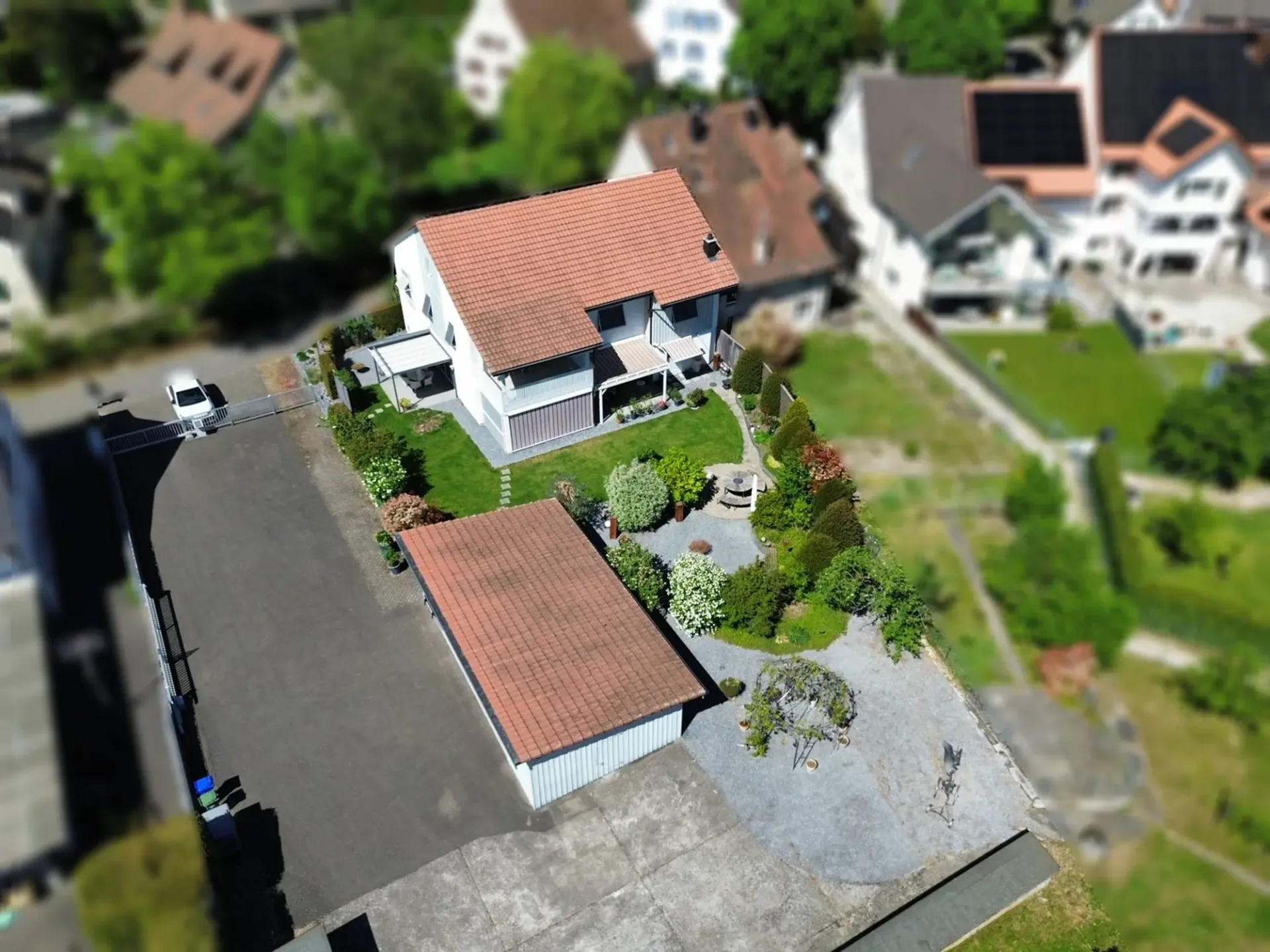 Exklusives 5.5-Zimmer Einfamilienhaus an ruhiger Lage