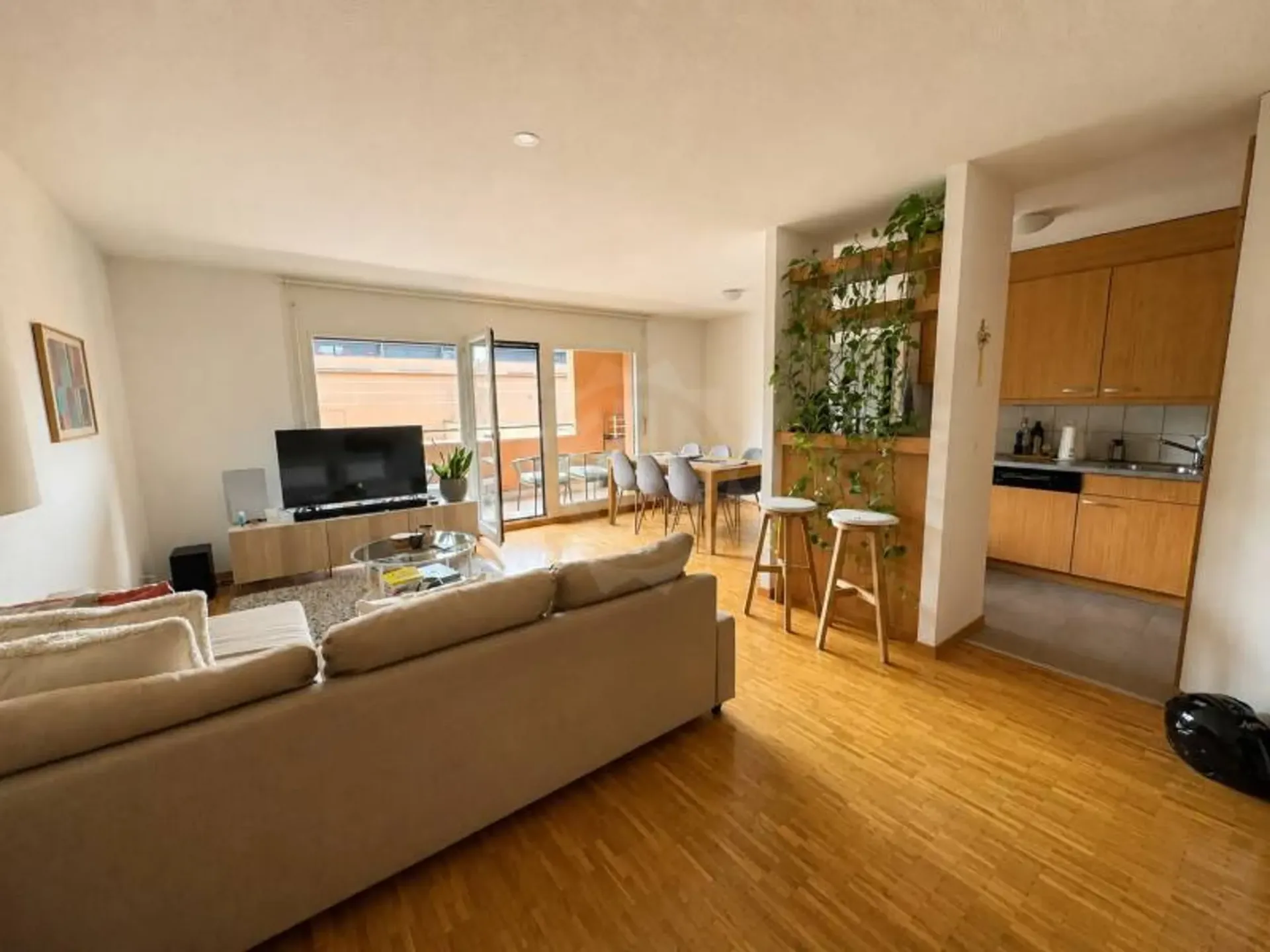 Appartement mit Durchgang - Nyon