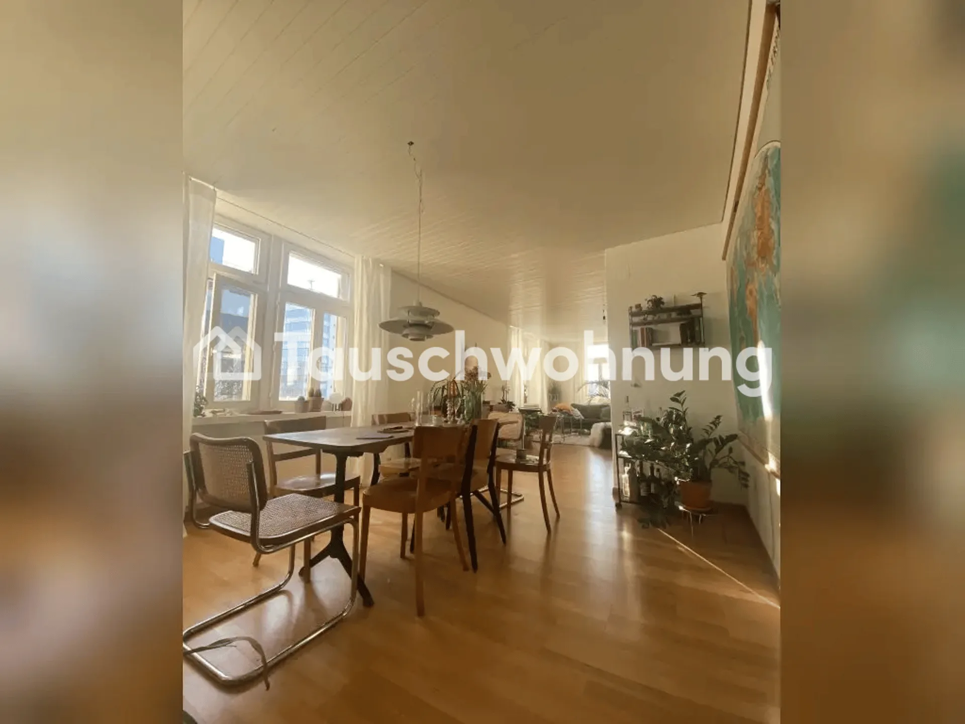 Grosszügige 3,5 (eigentlich 4)-Zimmerwohnung in Wiedikon