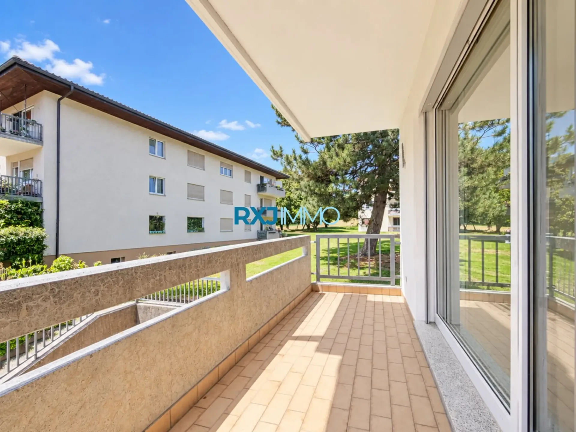 Schönes 2,5-Zimmer-Apartment in Cottens