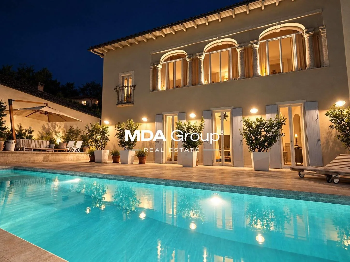 Villa - Curio