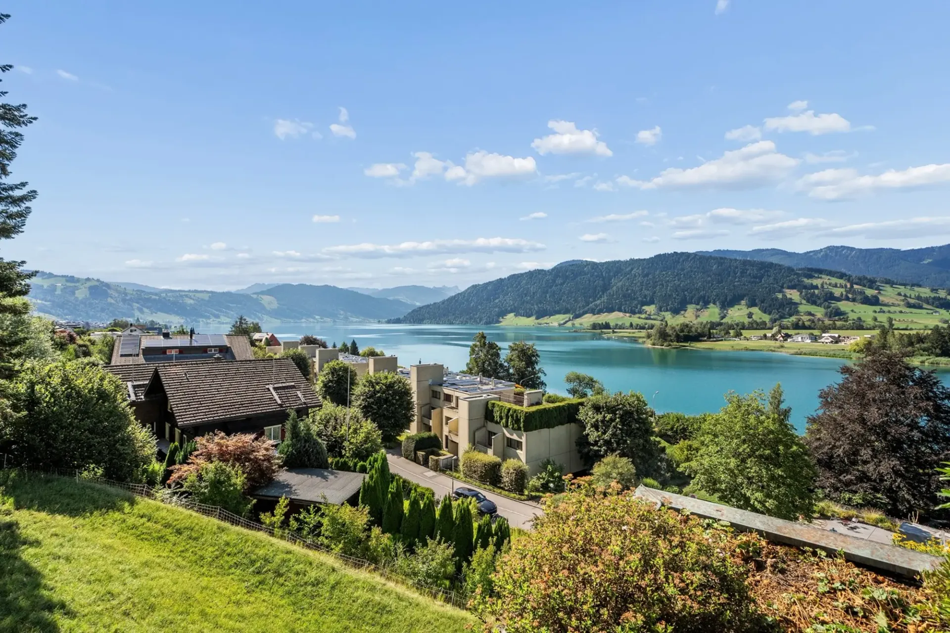 Ein Zuhause mit Aussicht  grosszügige Terrasse & Ägeriseeblick