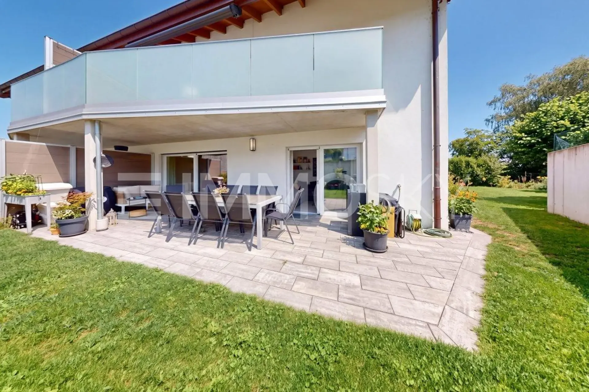 4,5 Zimmer mit ca. 200 m² Garten!