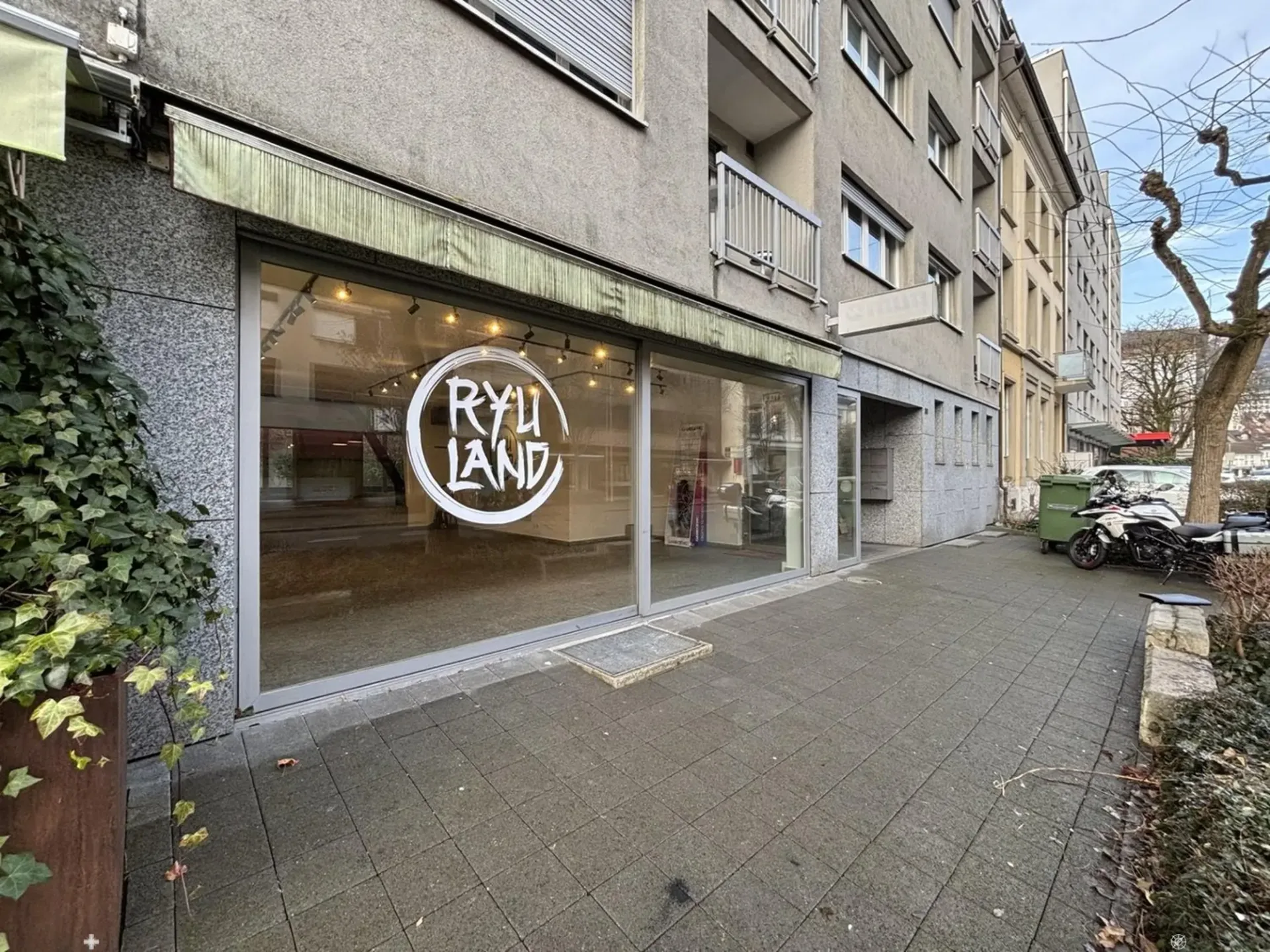 Gewerbelokal an der Neumarktstrasse 30 in Biel
