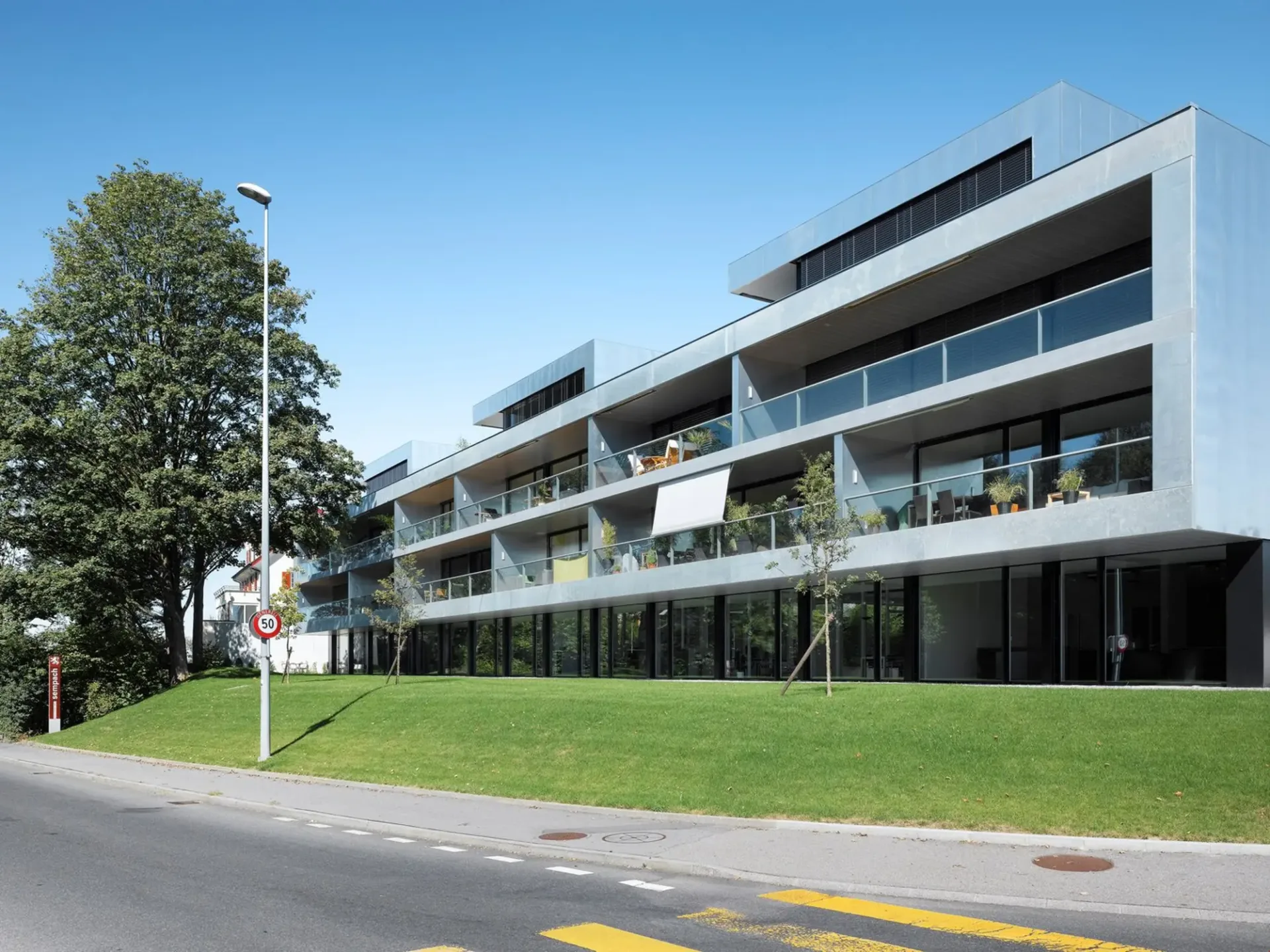 Central parking spaces in Sempach