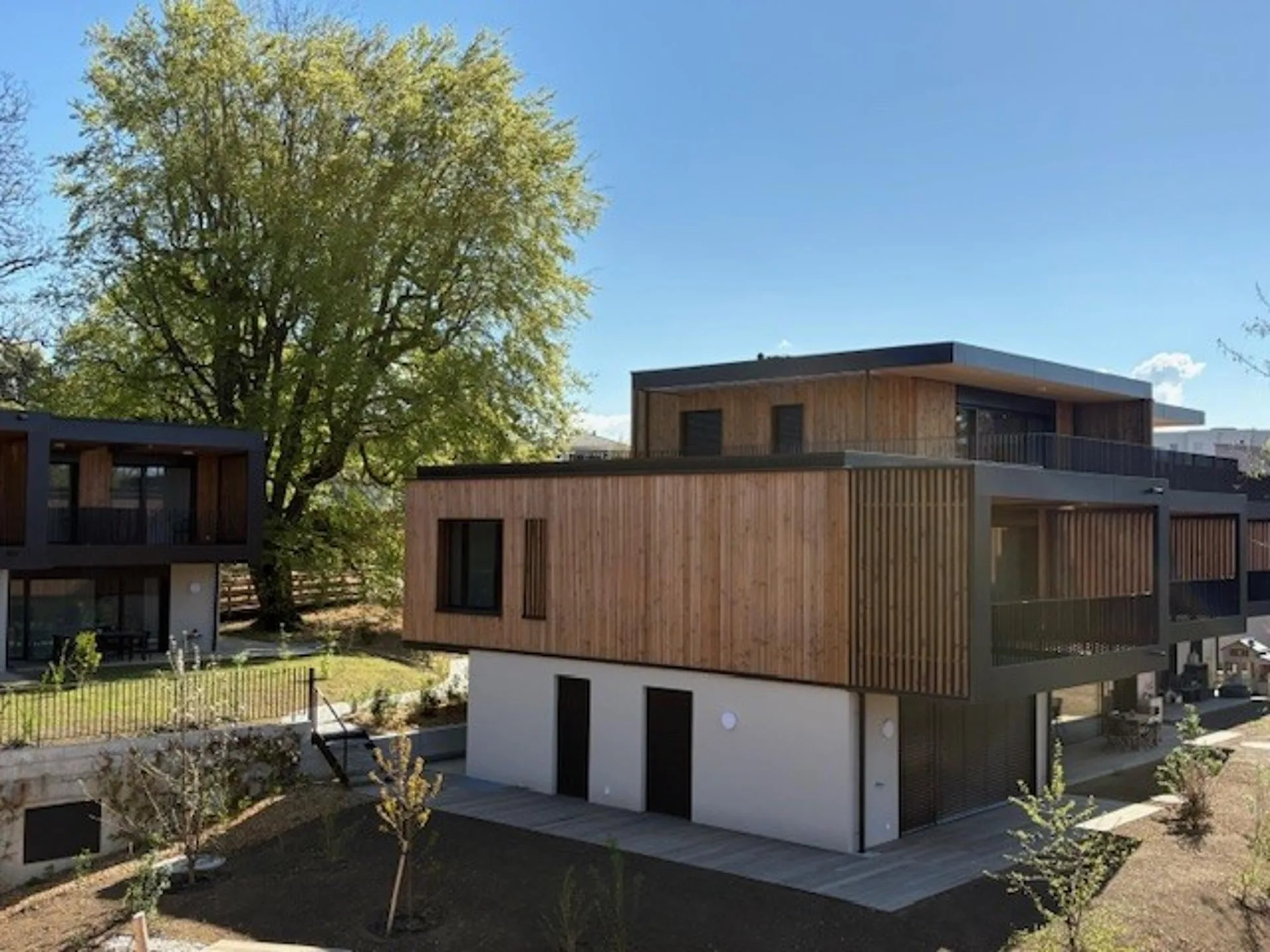 Doppelhaus mit großem Keller von 60 m2