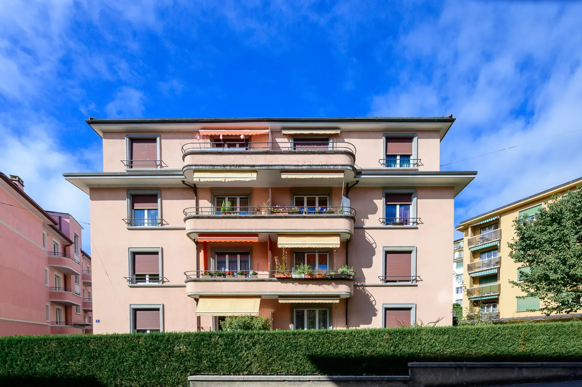Beautiful apartment in quiet neighborhood