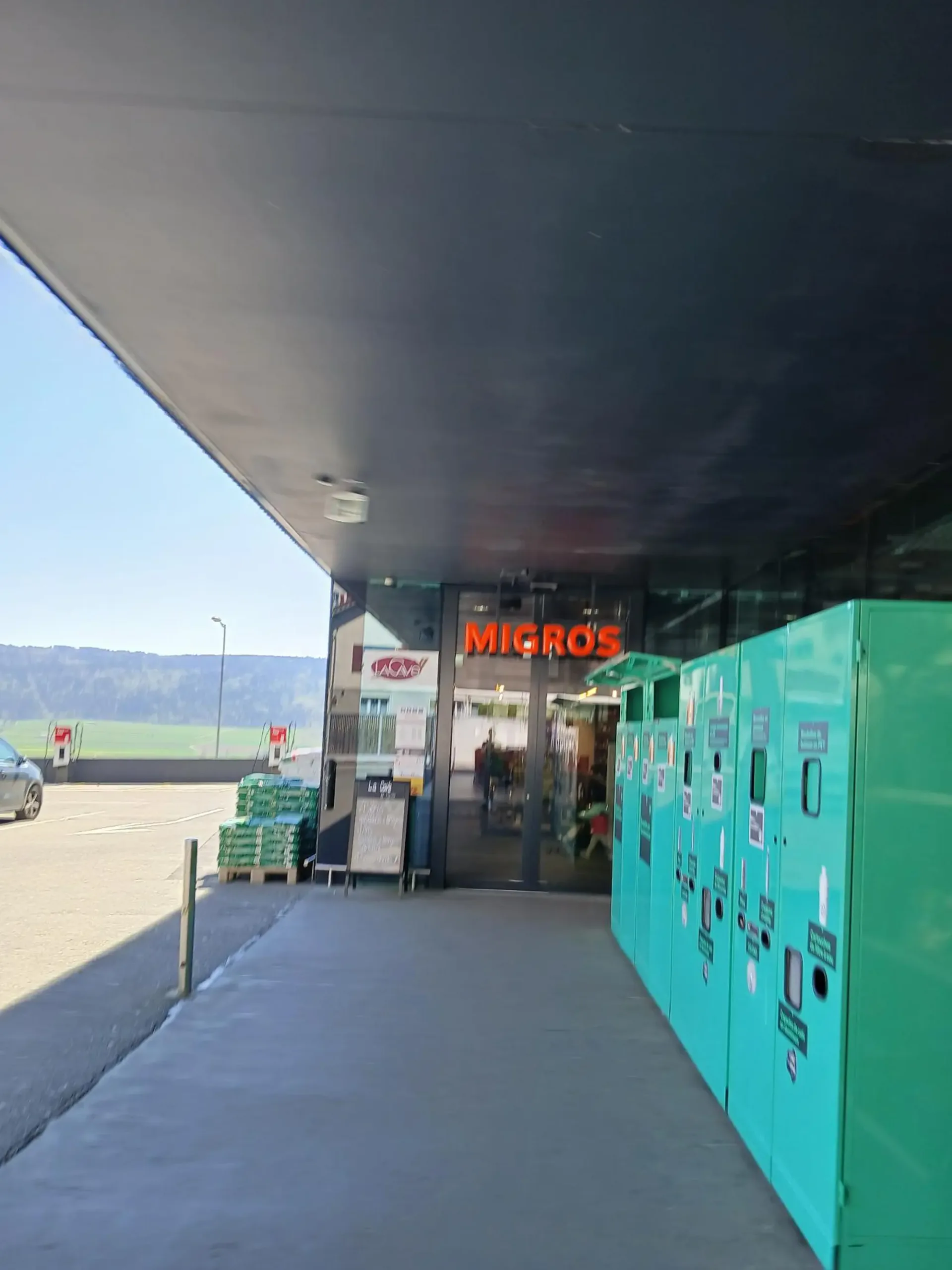 Einzelhandelsgeschäft von 49m2 im Einkaufszentrum Migros von Cernier