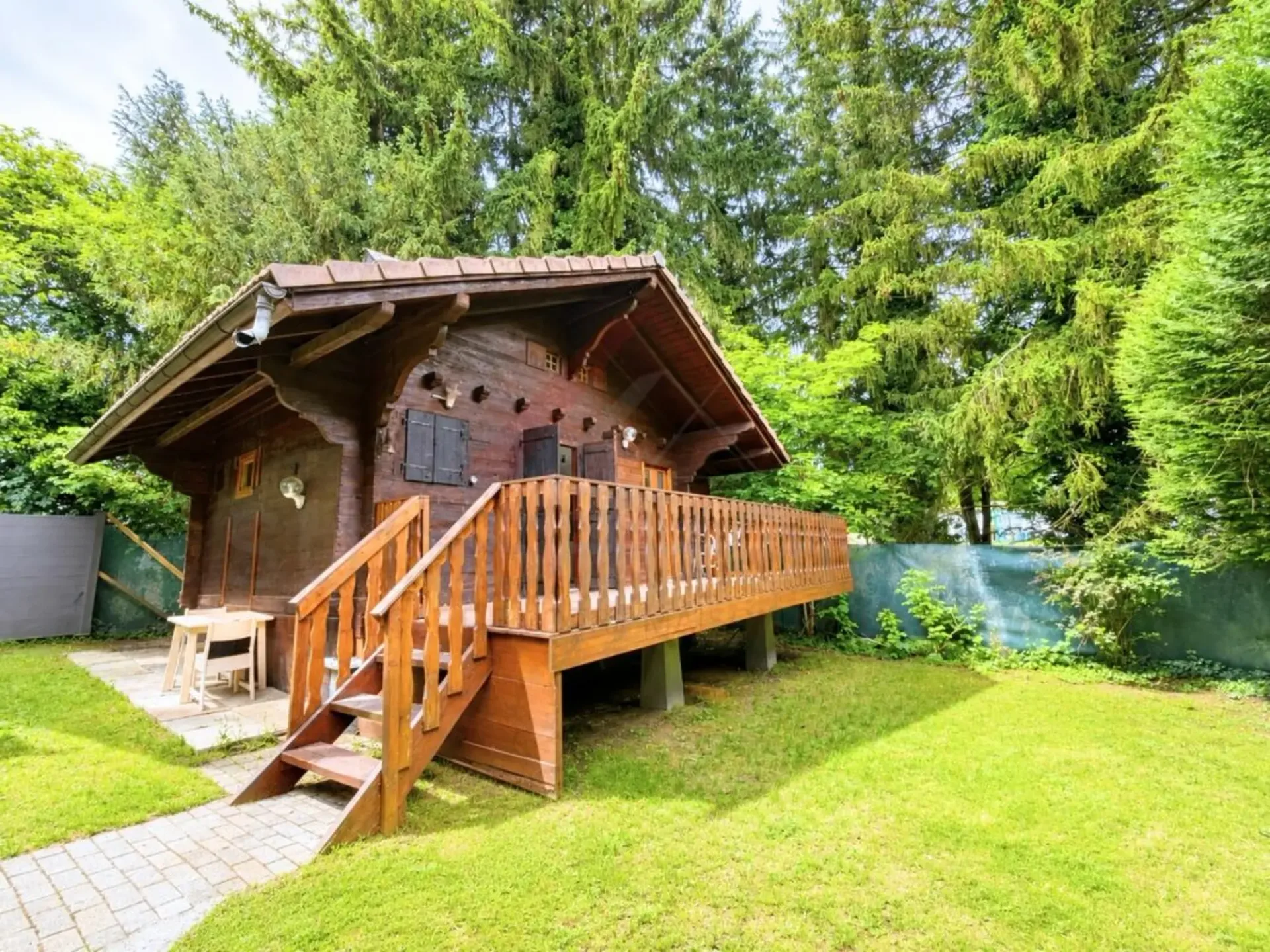 Seltene Gelegenheit - Vollständig renoviertes Chalet in Lausanne zum Verkauf