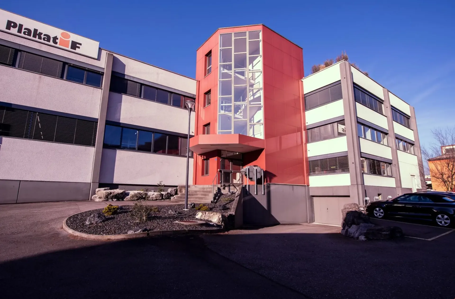 Unterteilbare Bürotrakte mitten im Gewerbegebiet Galgenried