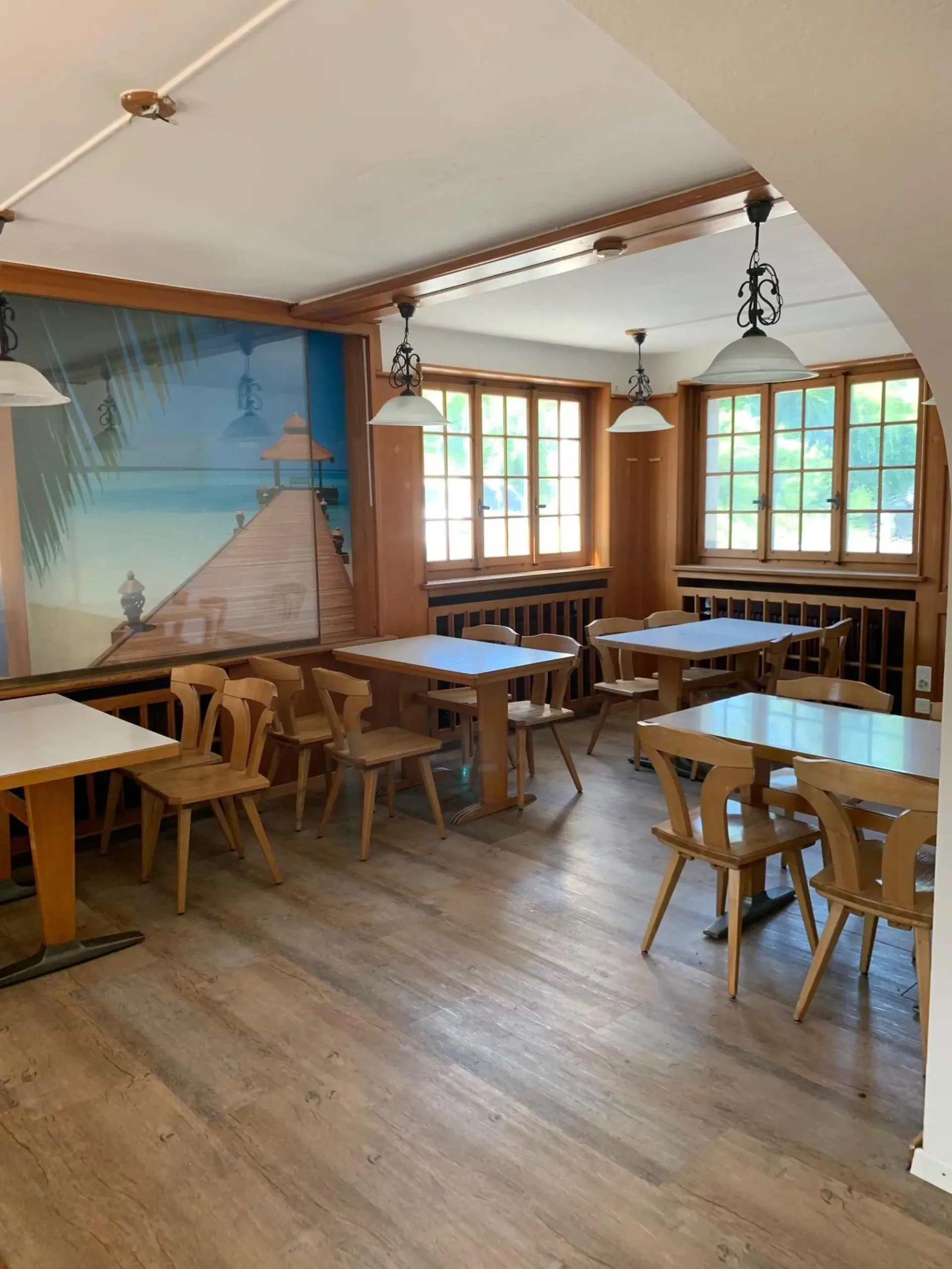 Gewerbe/Büro/Restaurant - vielfältig nutzbar - ab sofort