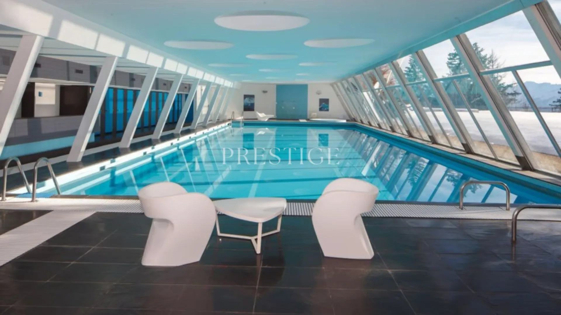 Ski in&out Duplex 3 Zimmer in der Tour de Super-Crans – Panoramablick & Hotel-Services