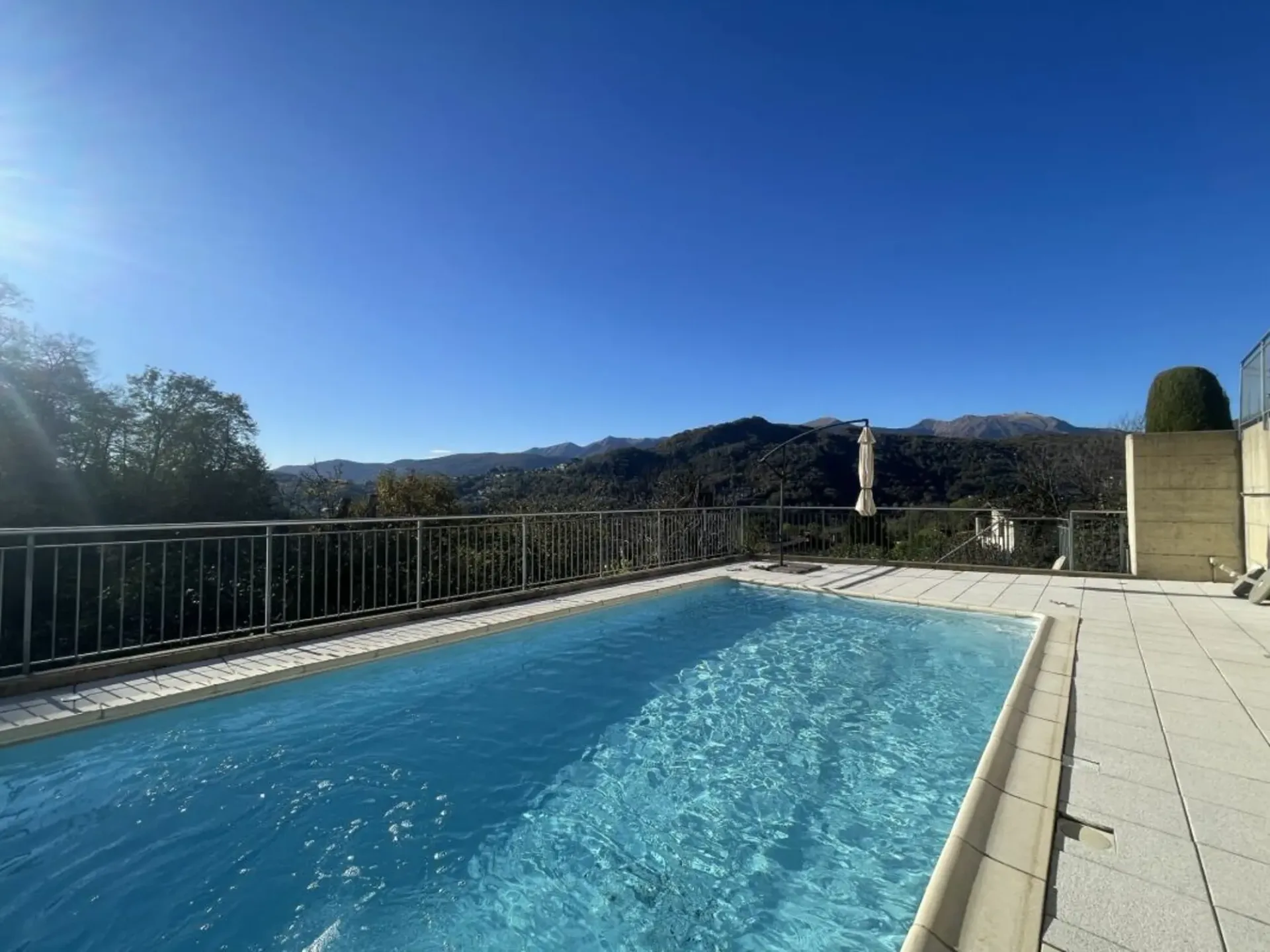 Wunderschöne Villa mit 2 Apartments und Swimmingpool