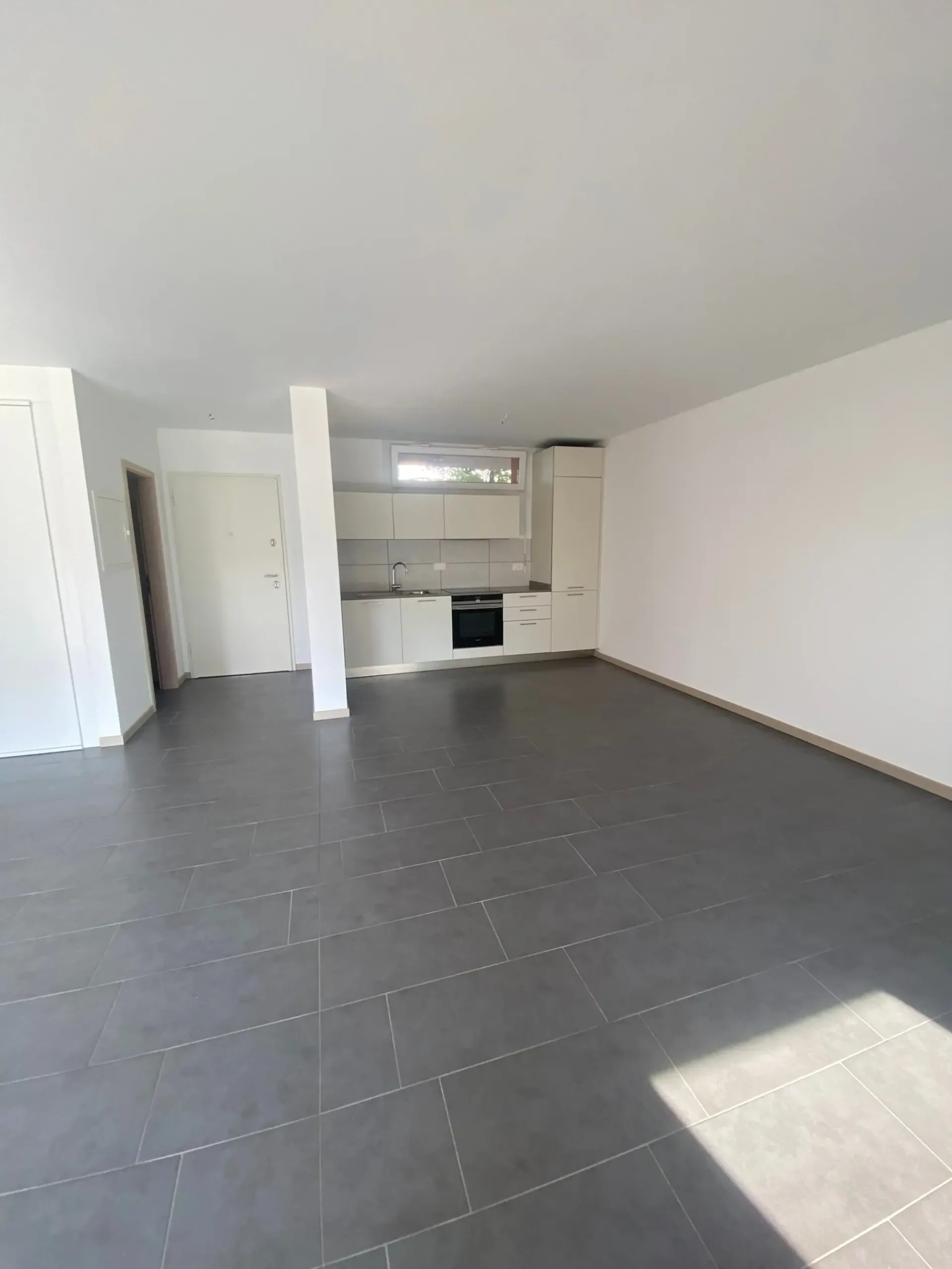 Zweieinhalb-Zimmer-Wohnung im Erdgeschoss in Stabio – sofort verfügbar