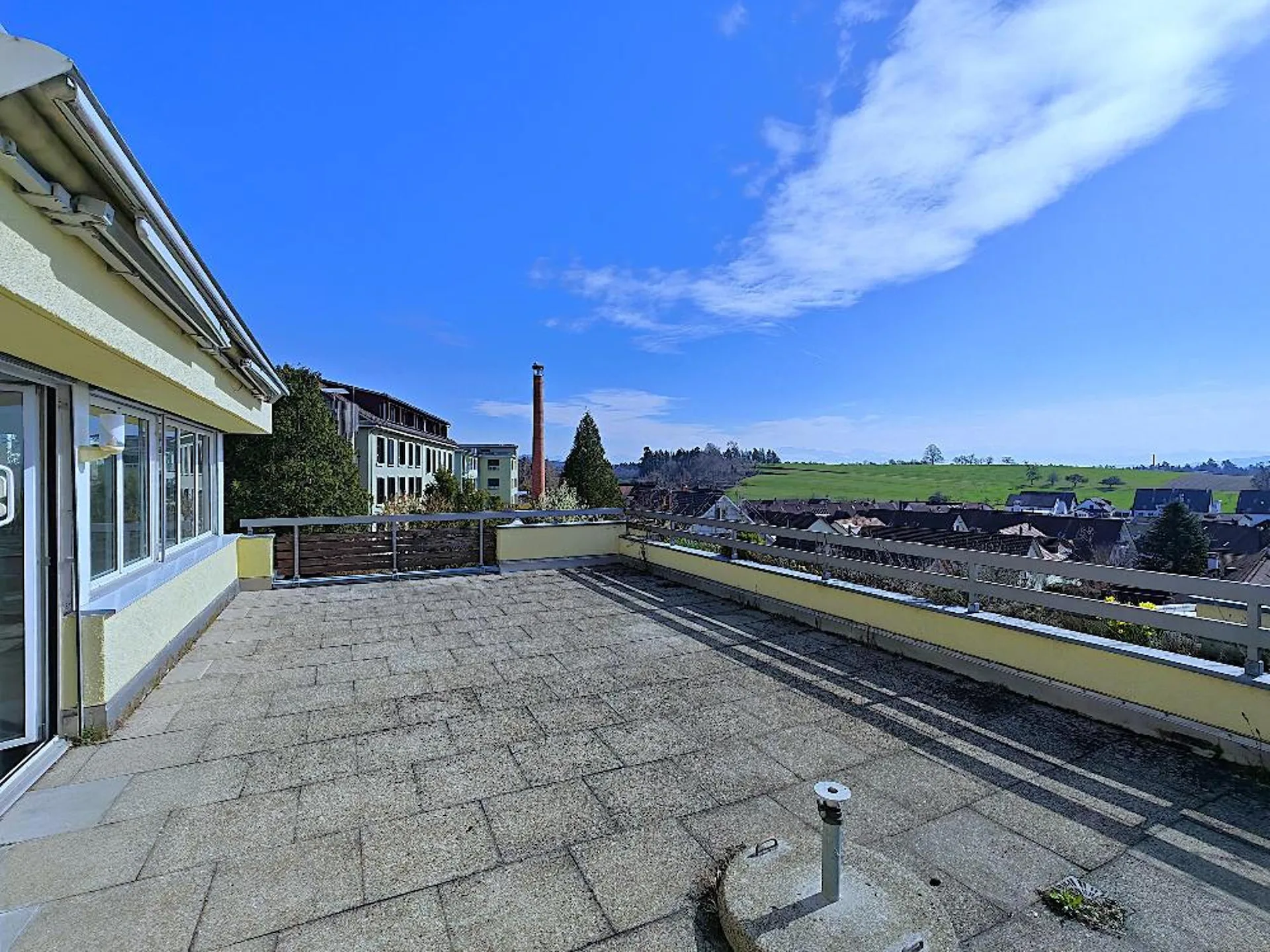 4.5 (5.5) Zimmer Terrassenhaus - Top of Volketswil
