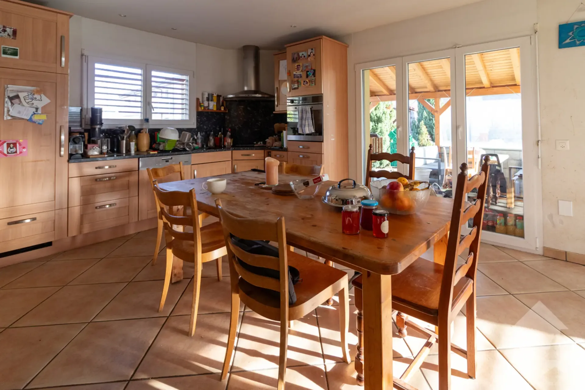Schöne Villa mit einer Wohnfläche von 198 m2 auf einem Grundstück von 1000m2