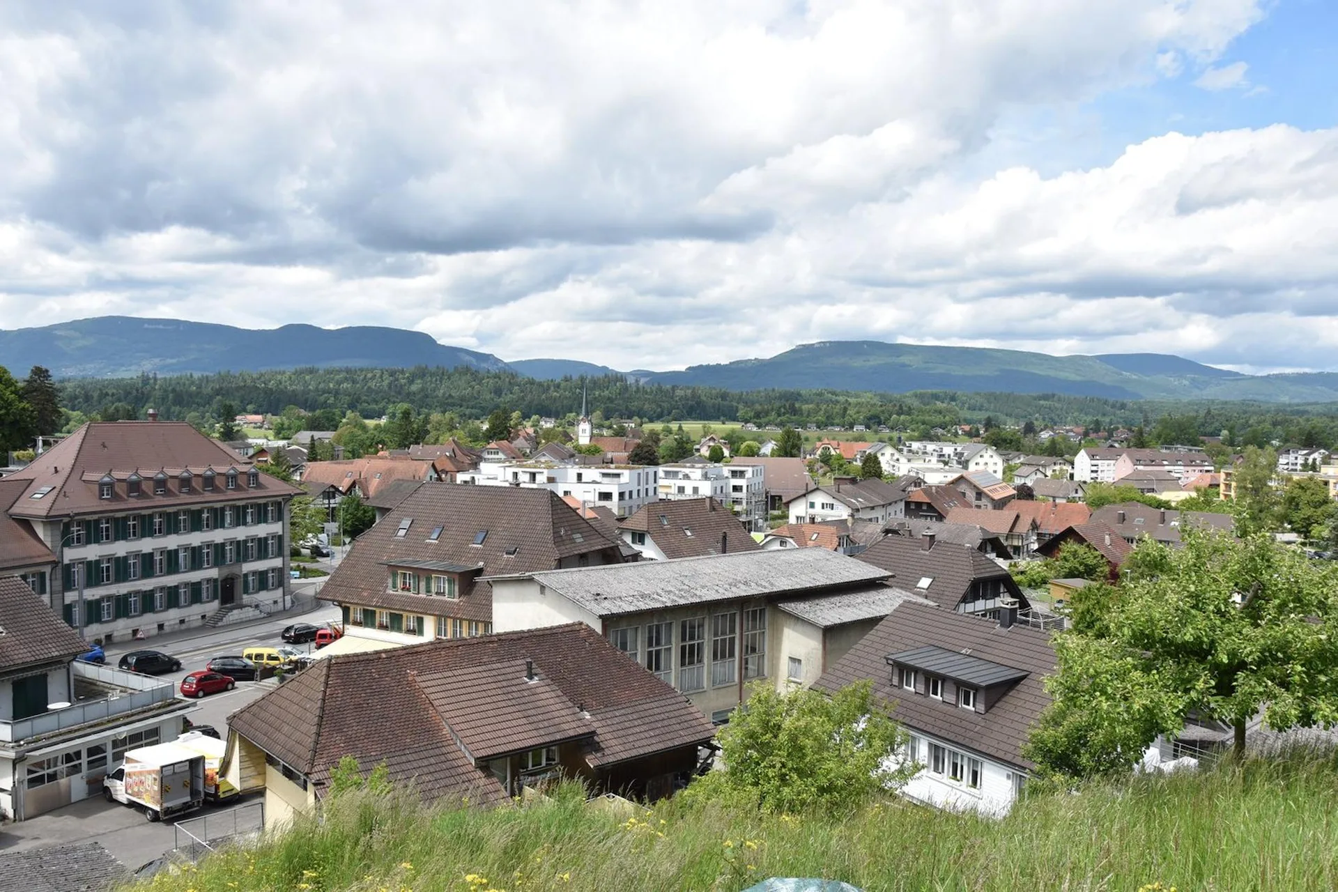 Apartment with large terrace and panoramic view of Jura