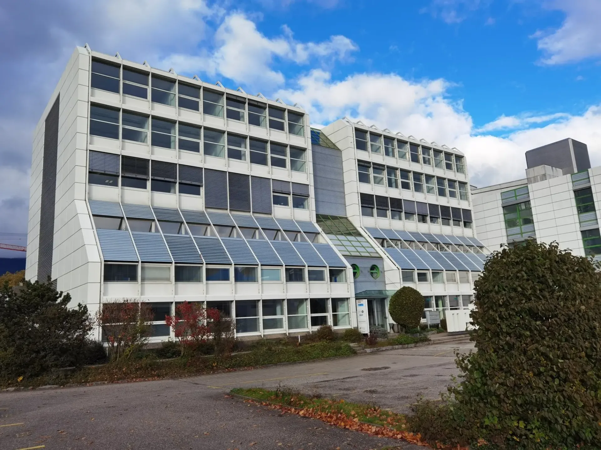 Büro-, Praxis-, und Schulungsräume zu vermieten