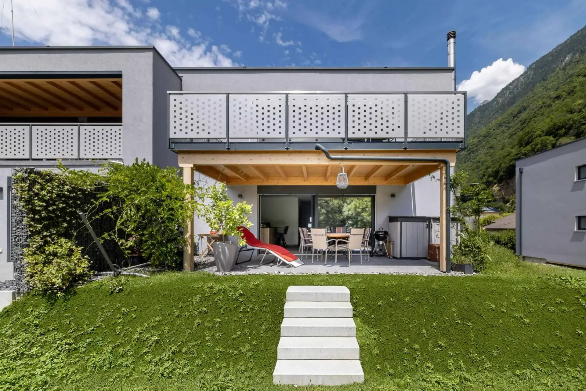 Prächtiges 3.5-Zimmer-Apartment mit eigenem Garten in einer neuen Residenz