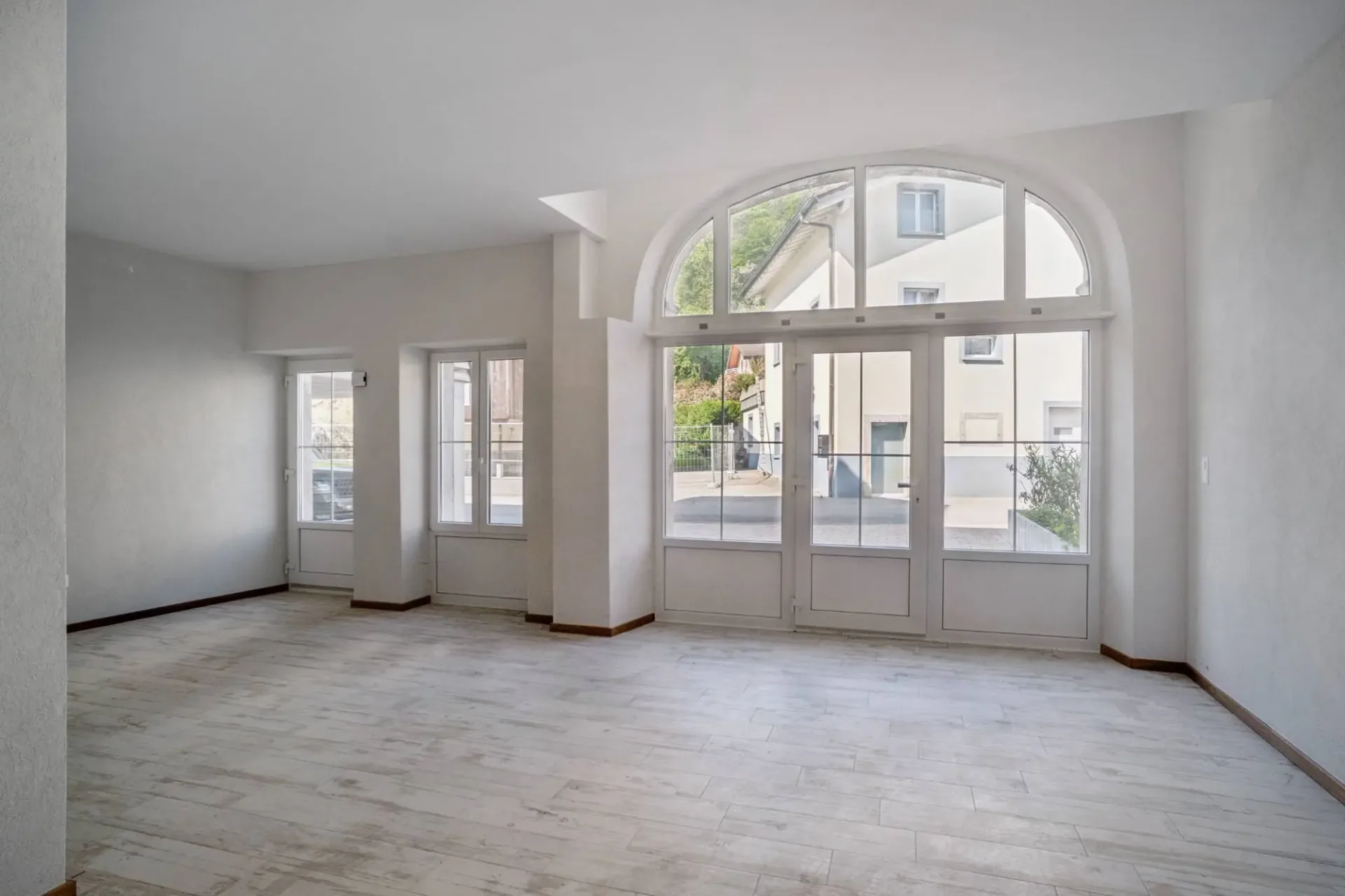 Duplex di 4.5 locali con carattere in piccola PPE
