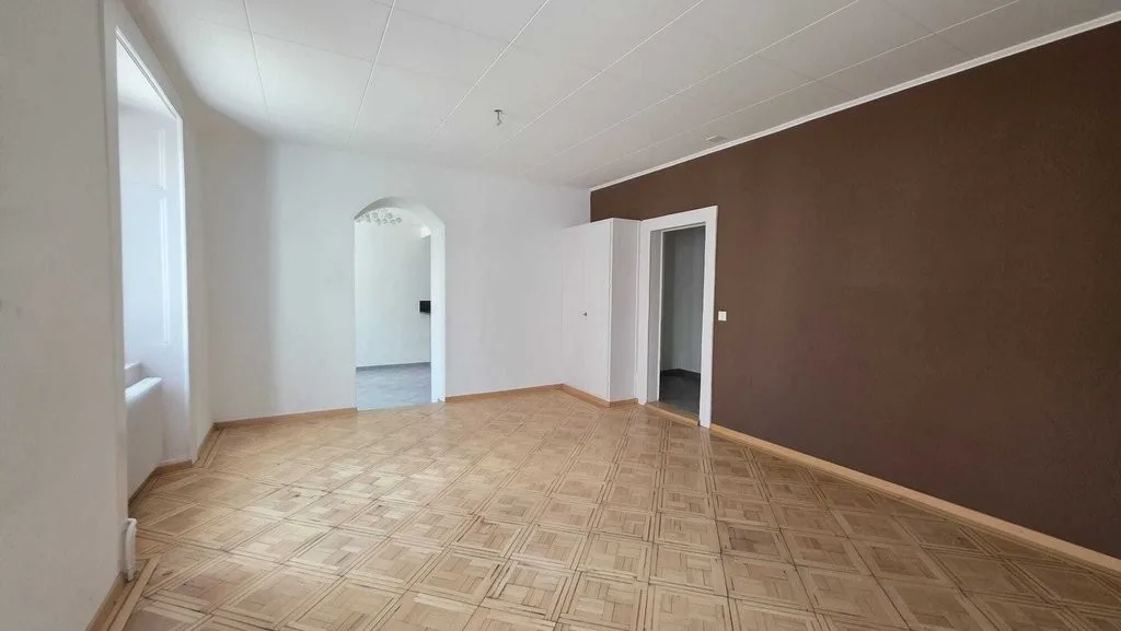 Wohnung mit 3.5 Zimmern im Erdgeschoss