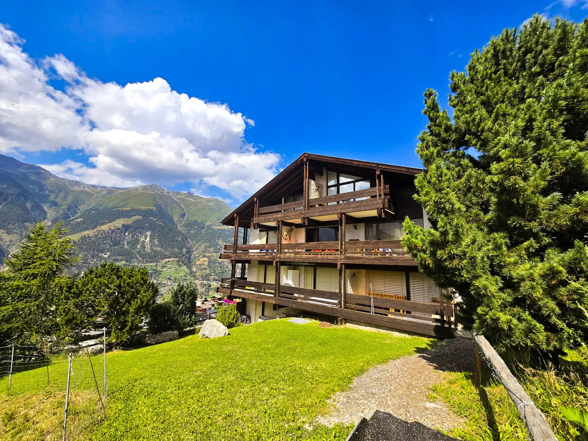 4.5 Zimmerwohnung in Grächen im Chalet Orion