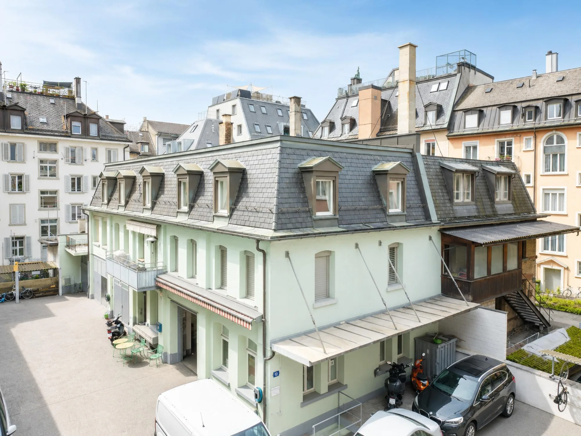 IHR RÜCKZUGSORT IM HERZEN VON ZÜRICH – EXKLUSIVE DACHWOHNUNG