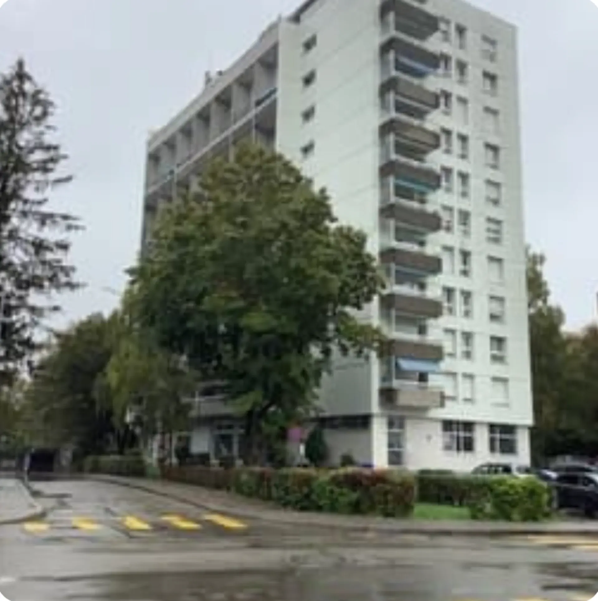 Gewerberaum mit Lager in zentraler Lage von Nidau