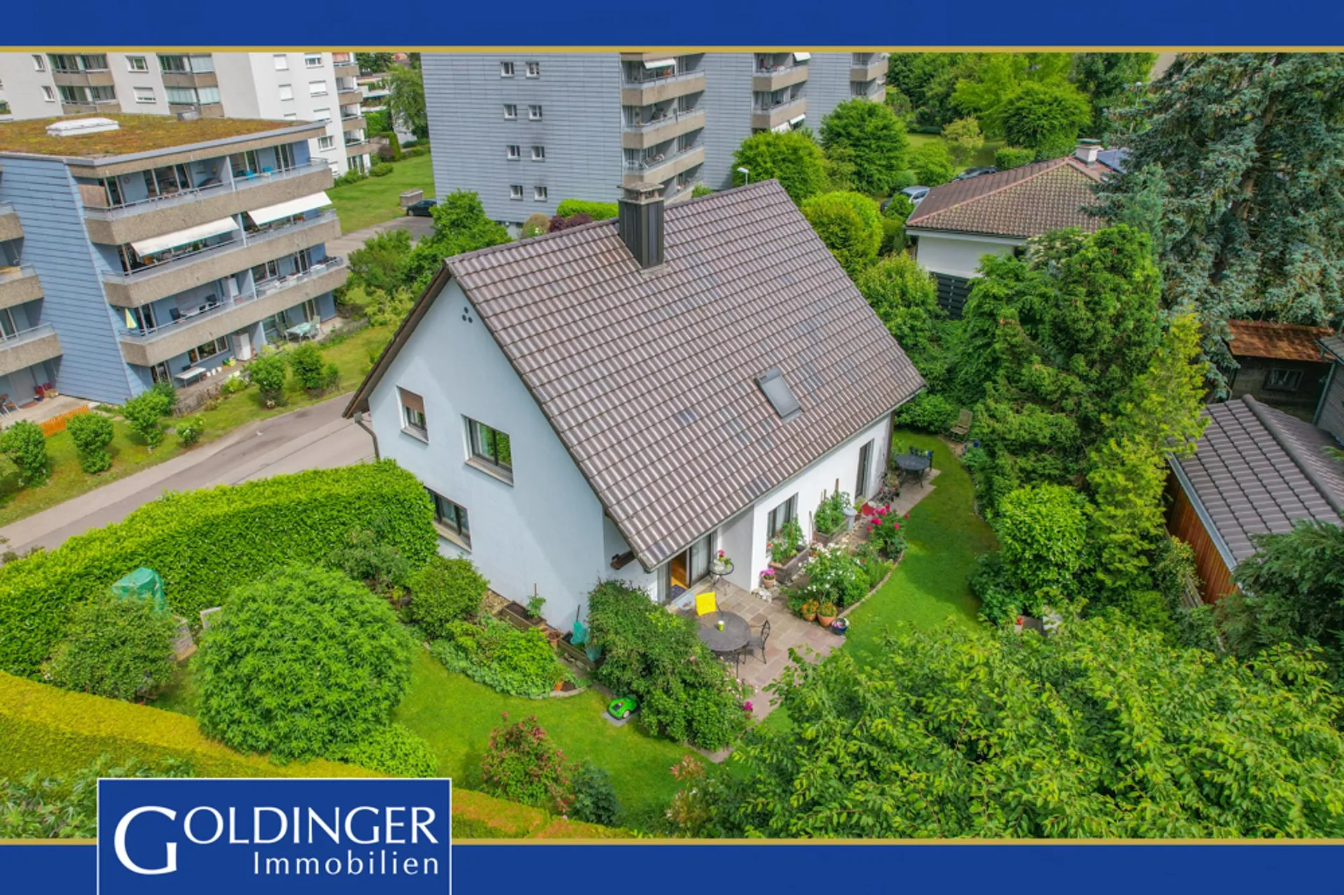 Familienglück mit Gartenparadies