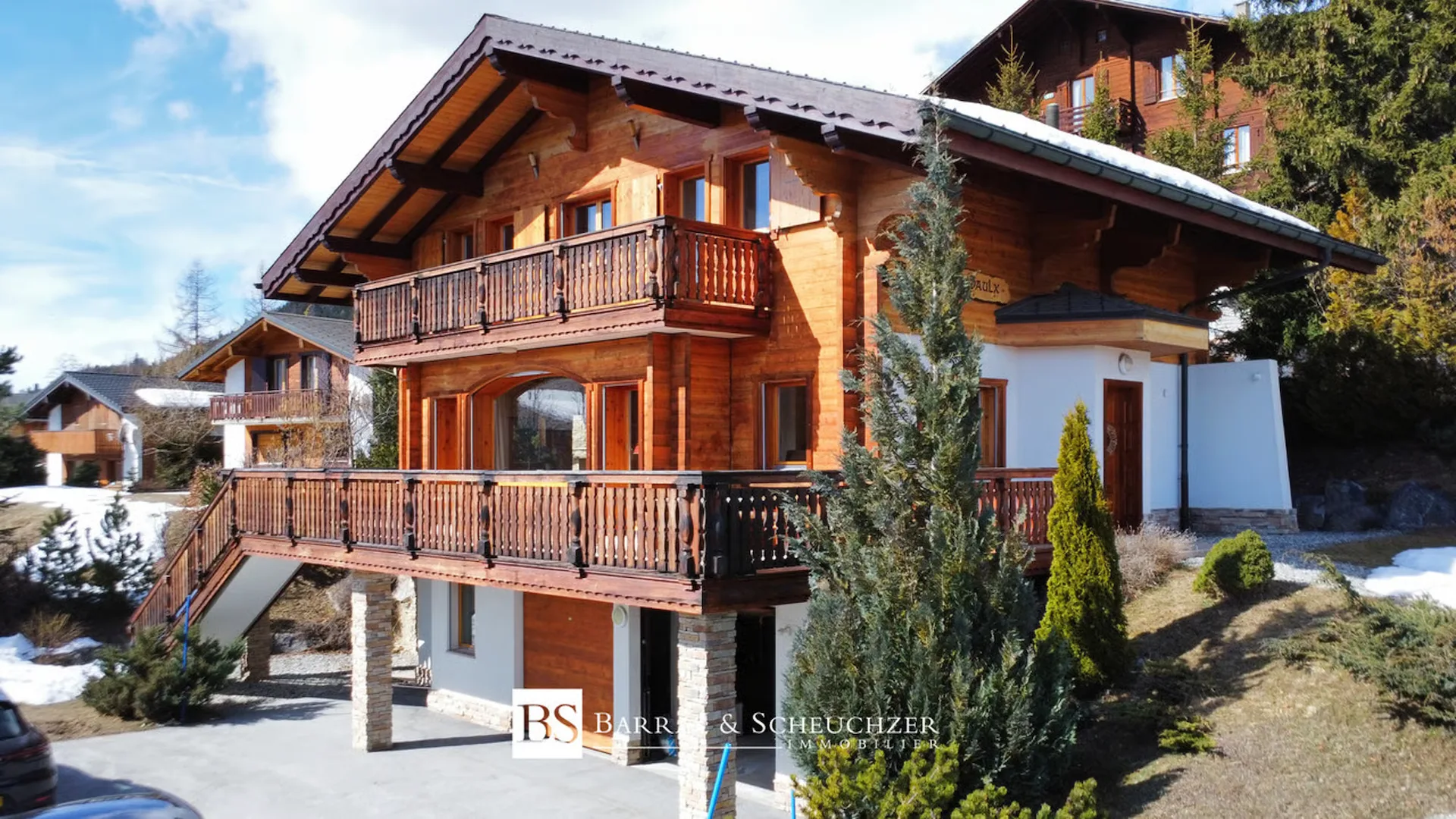 Chalet mit unabhängigem Studio, 2 Garagen und Aussicht
