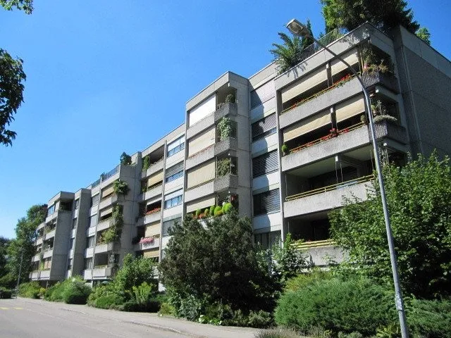 2.5-Zimmer-Wohnung in der Überbauung Thoracker