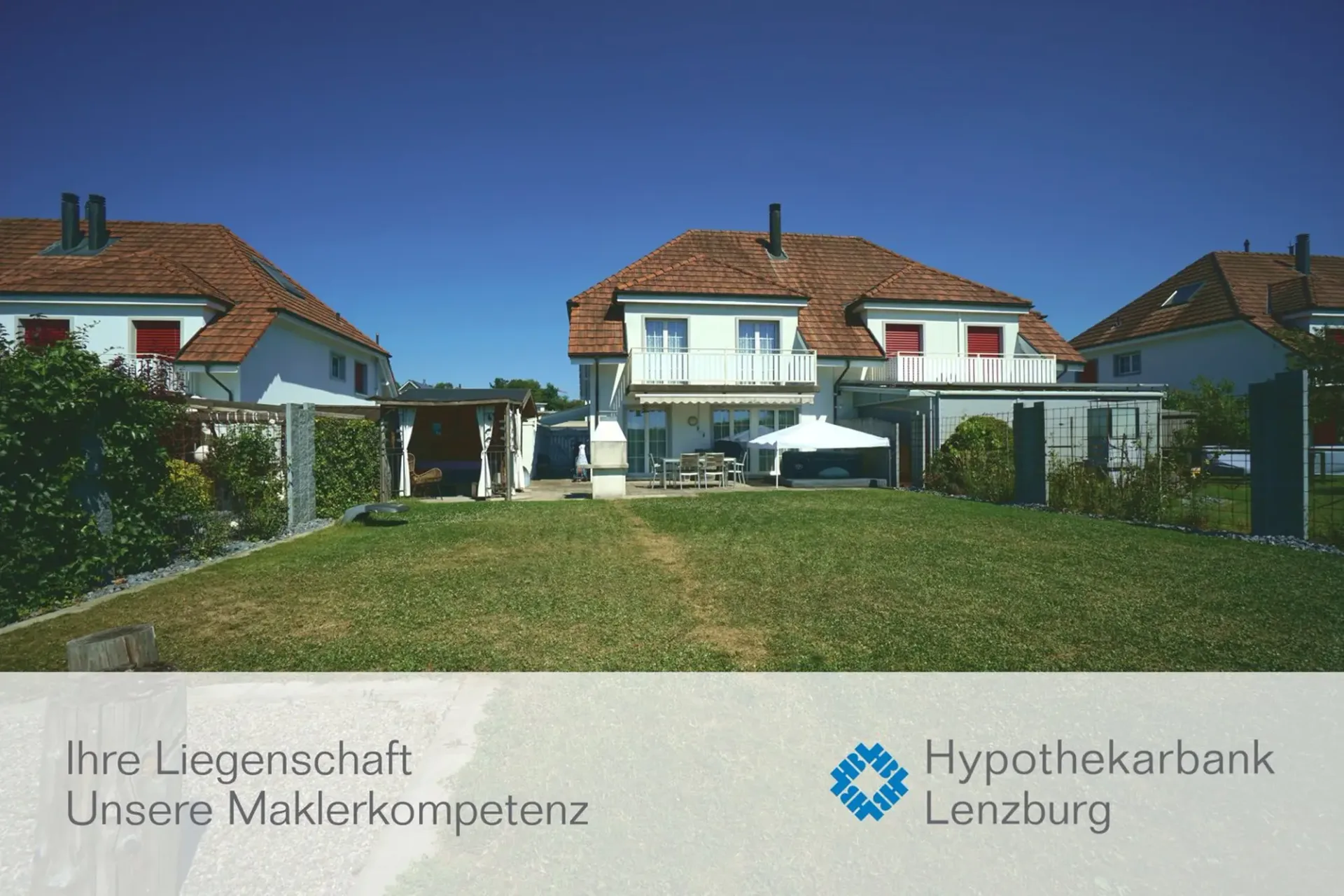 Sonniges 5.5-Zi. Doppeleinfamilienhaus mit grosszügigem Garten, Hobbyraum und Garage