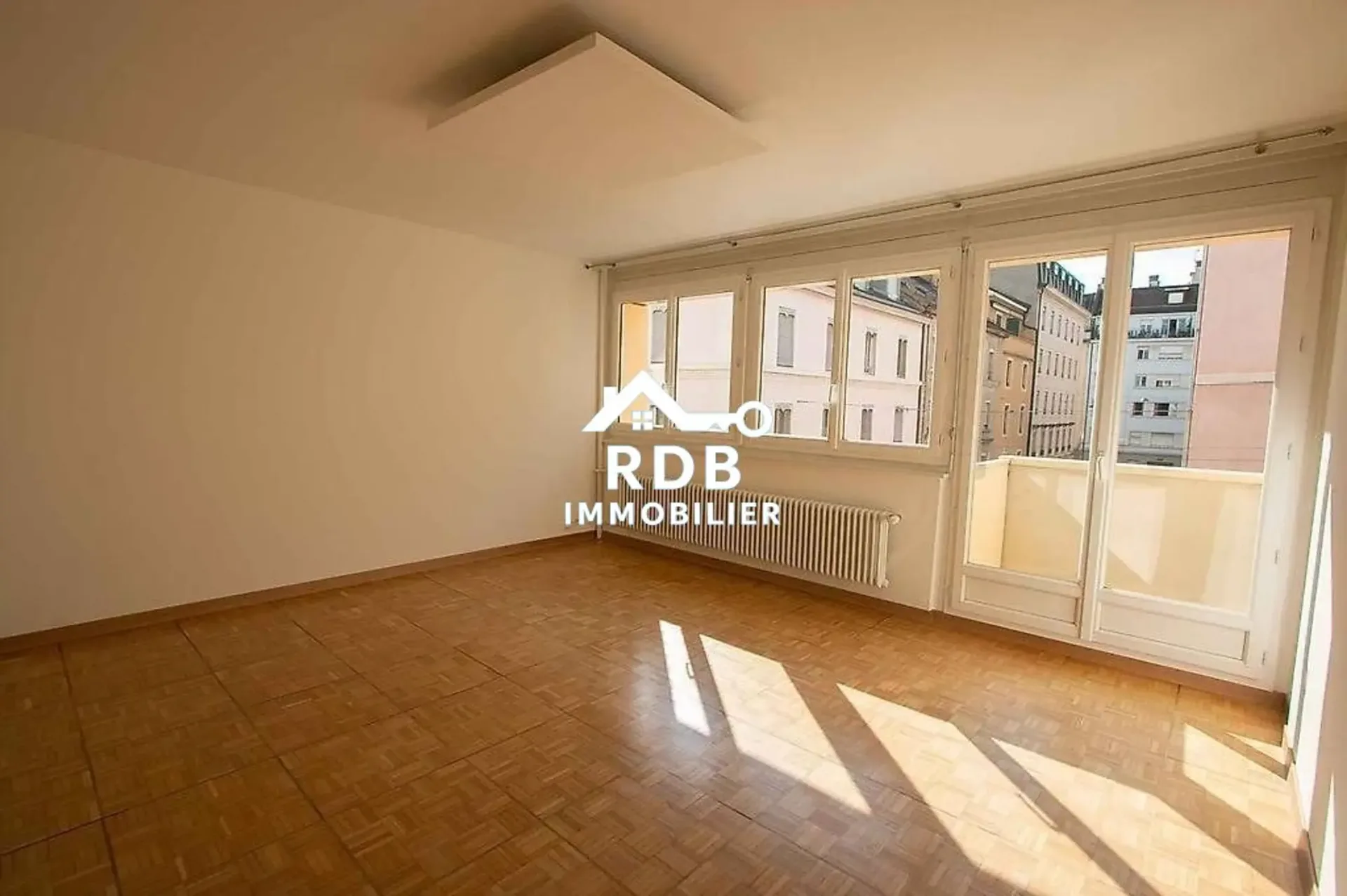 Studio on the 3rd floor located in Geneva 1207