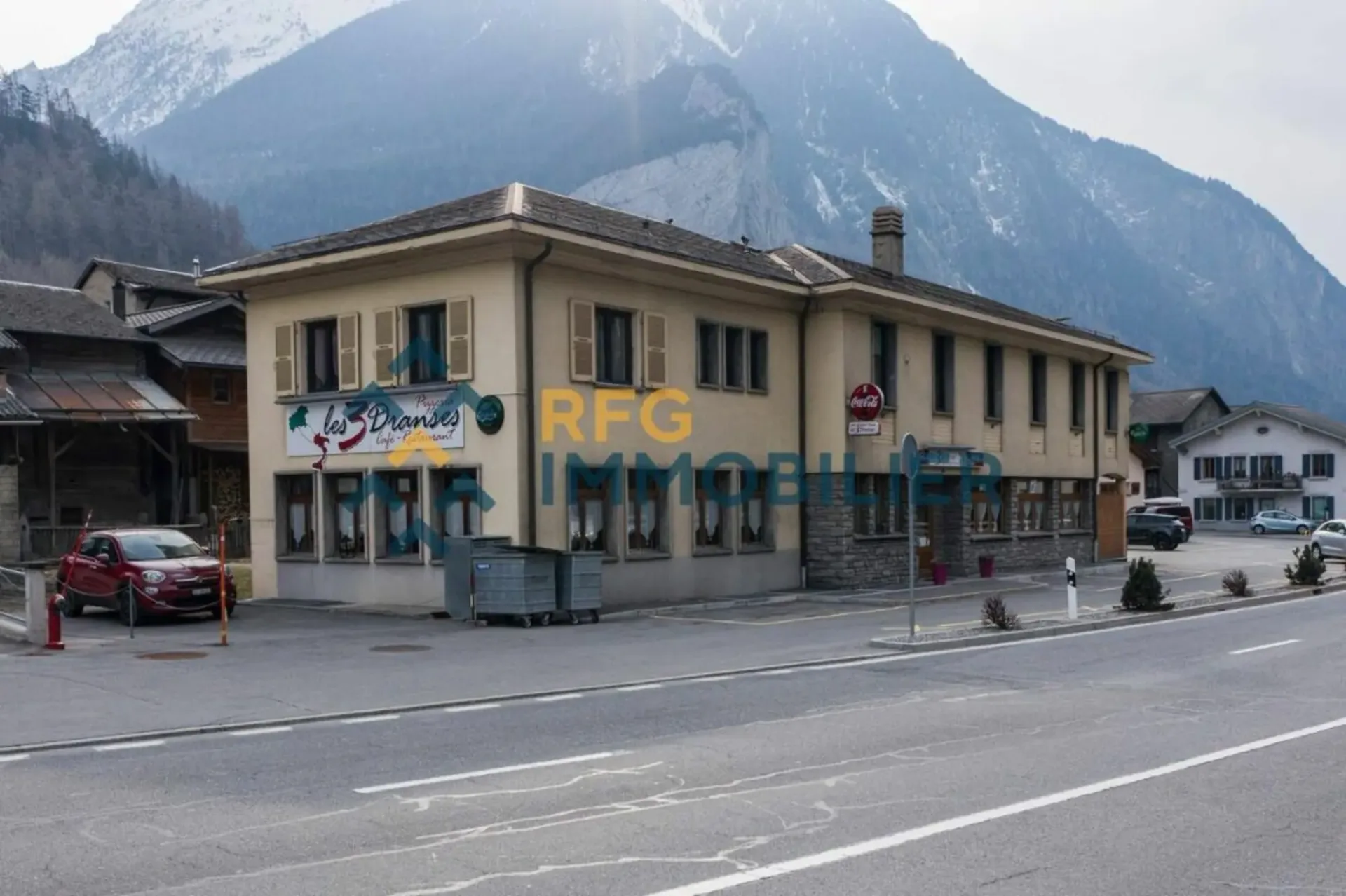 Restaurant 487.85 m2 in Sembrancher