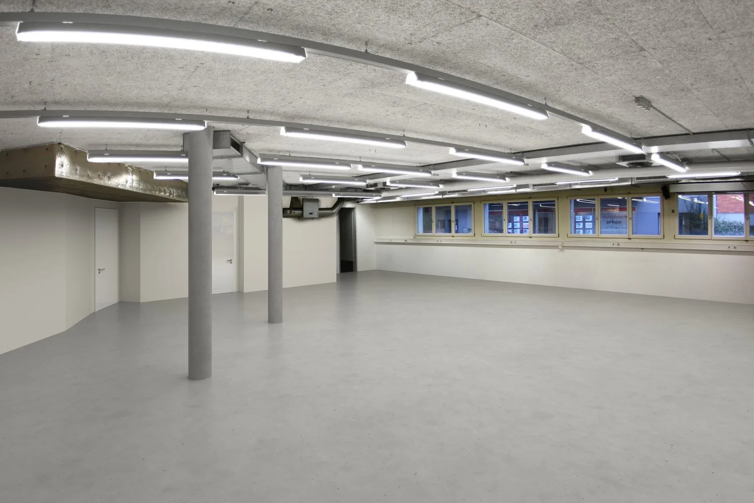 Atelier - Studio - Entrepôt - directement à la gare de Lyss