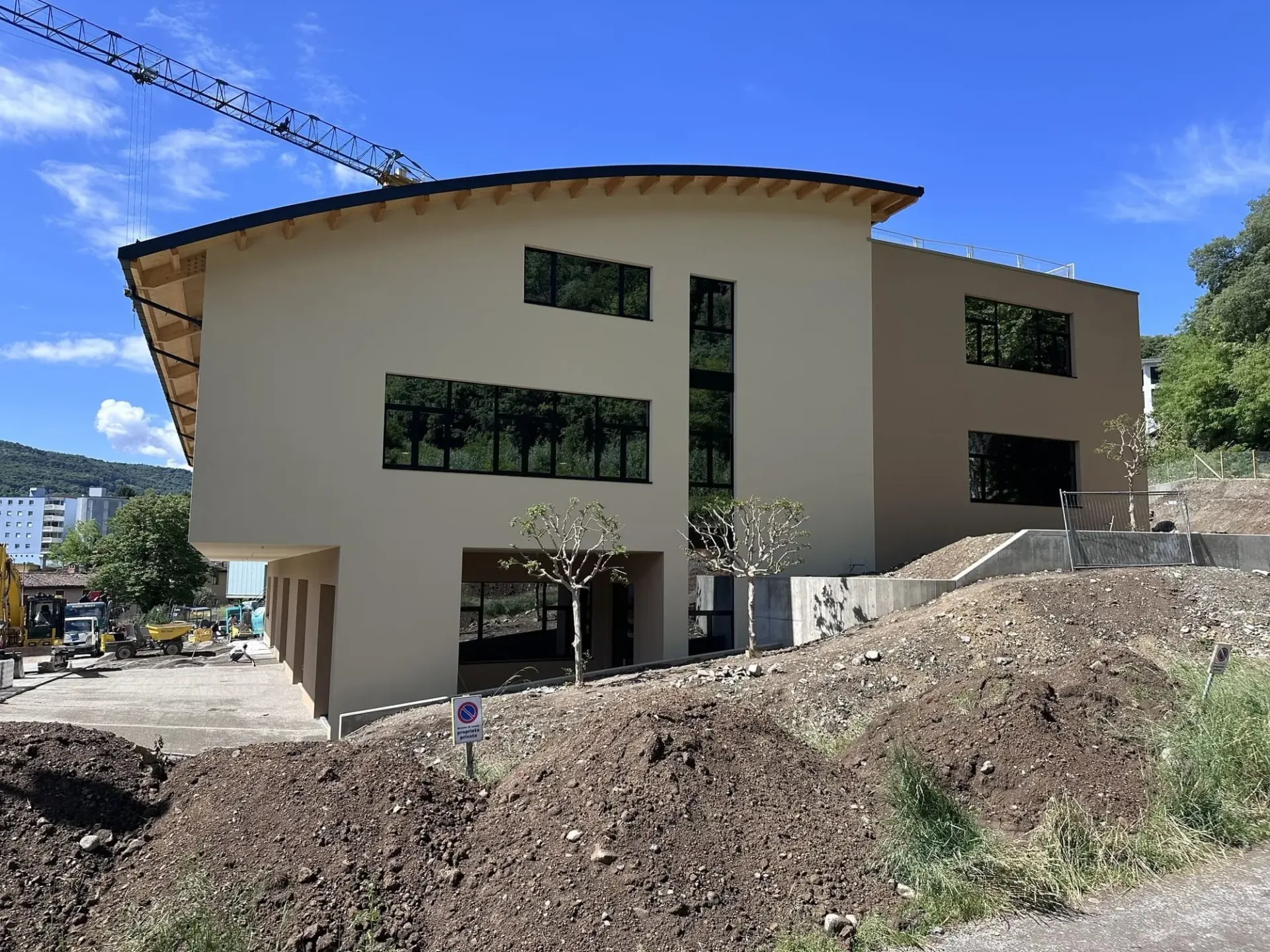 NEUESTES GEWERBEOBJEKT MIT 2670 MQ IN VACALLO