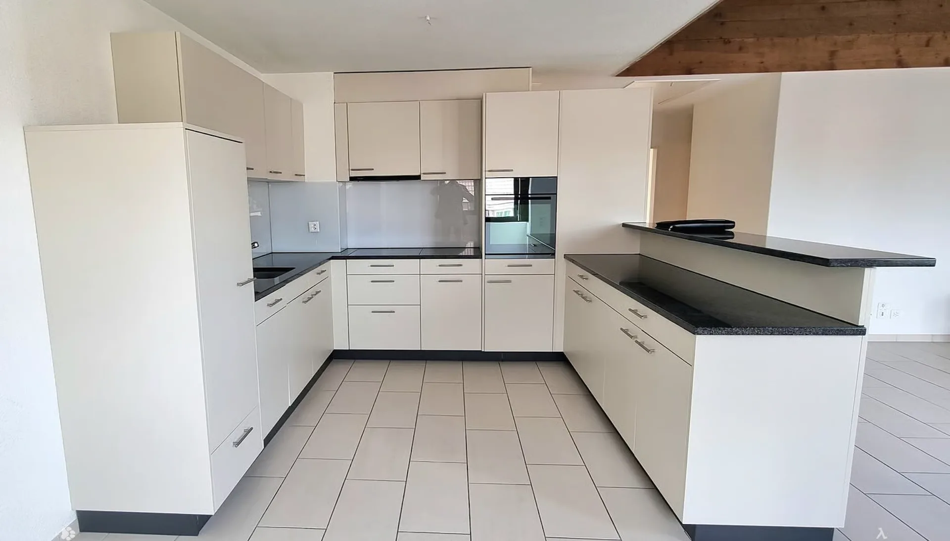 Appartement spacieux 4.5 pièces avec balcon