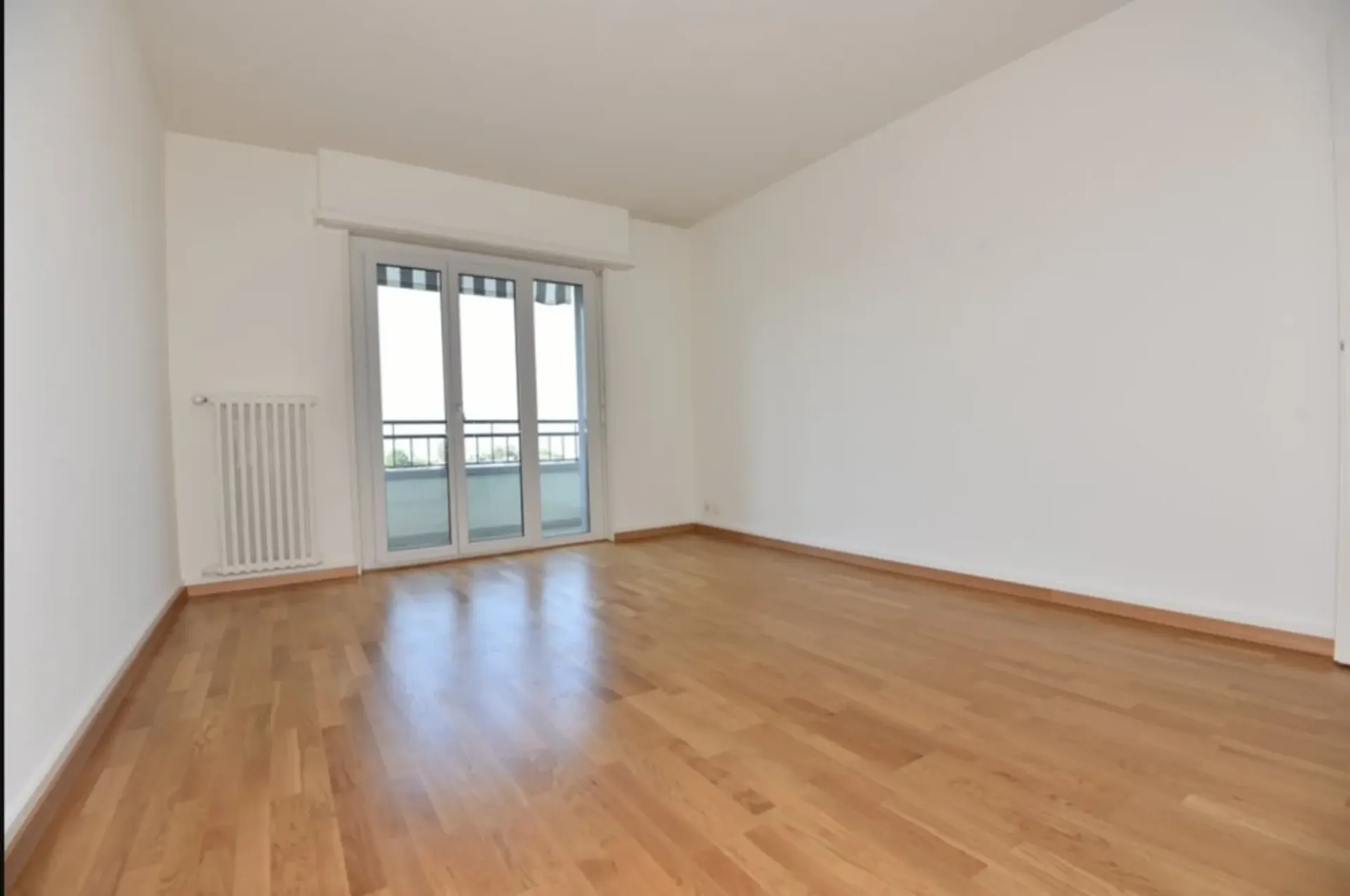 Im Zentrum von Lausanne mit Seeblick