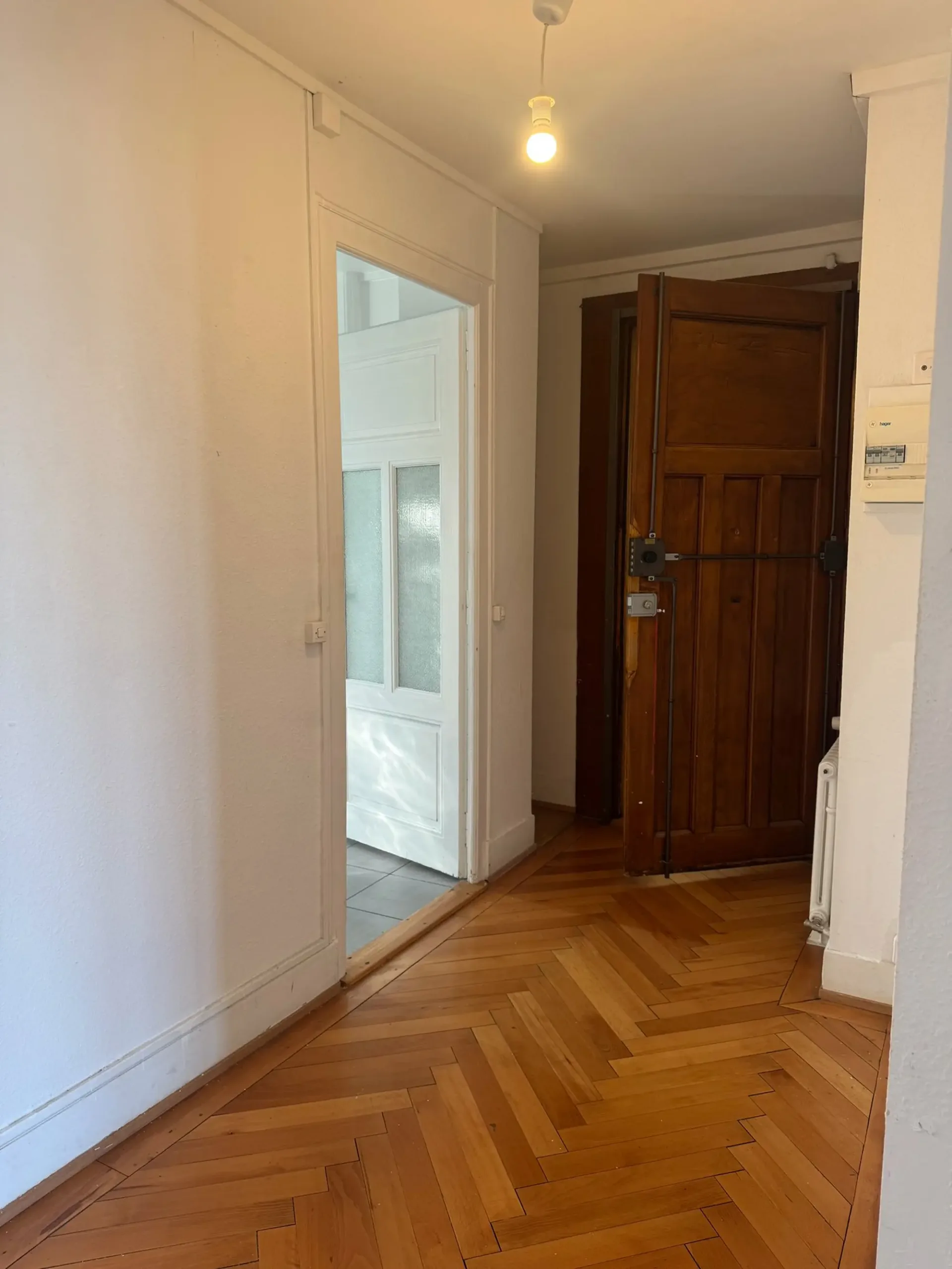 Schönes 3,5-Zimmer-Wohnung im Paquis mit Balkon (nahe Rue de Lausanne)