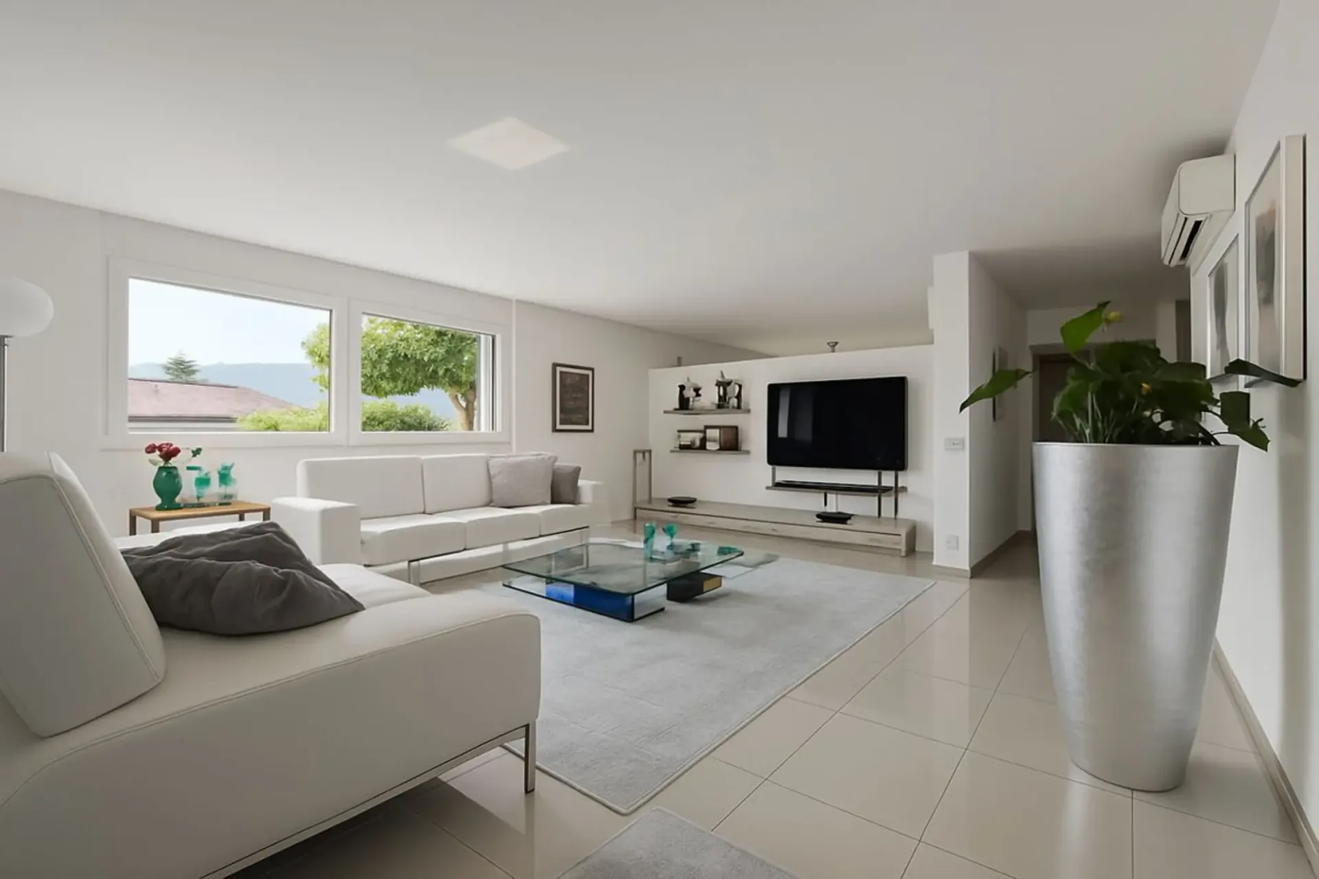 STABIO | VILLA IN PERFEKTEM ZUSTAND MIT PRIVATGARTEN