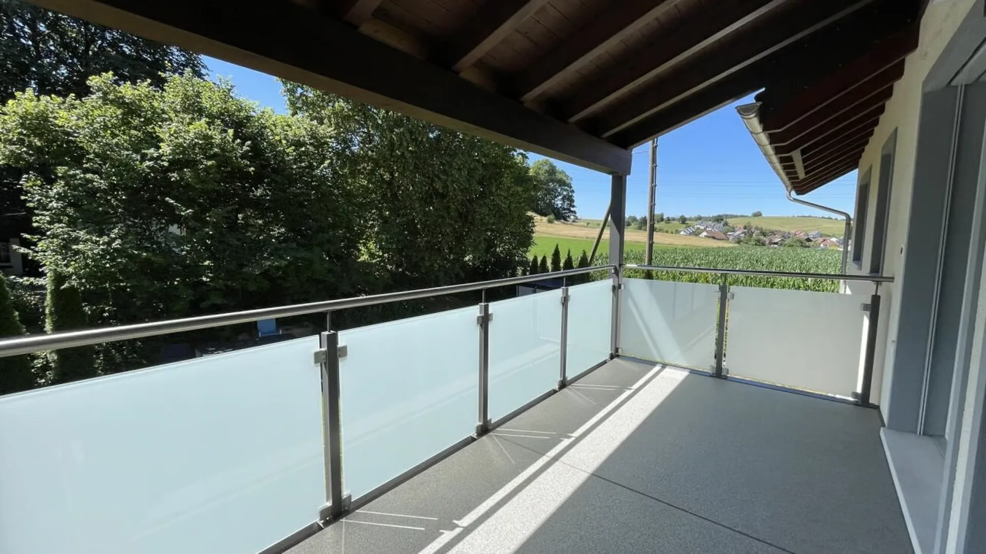 MODERNE WOHNUNG MIT WEITSICHT