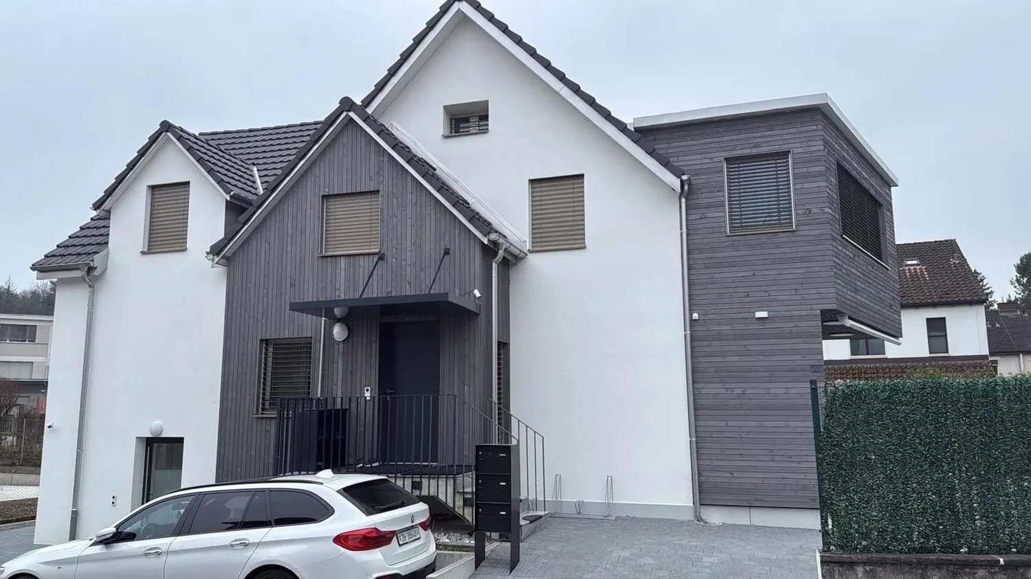 Möbliertes 1.5-Zimmer-Studio mit Terrasse in Fahrweid mieten.