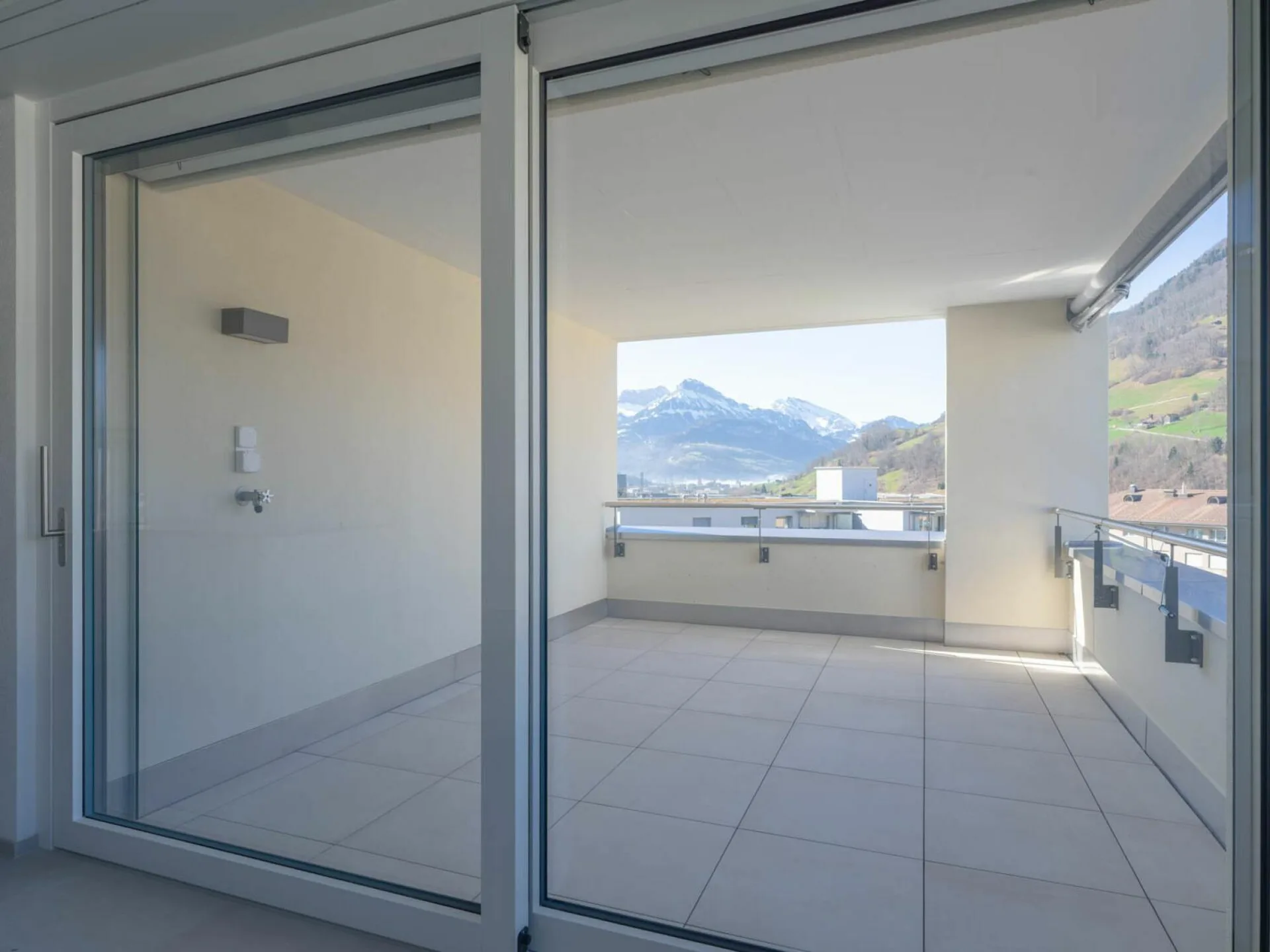 Erstvermietung: moderne 2.5-Zimmerwohnung